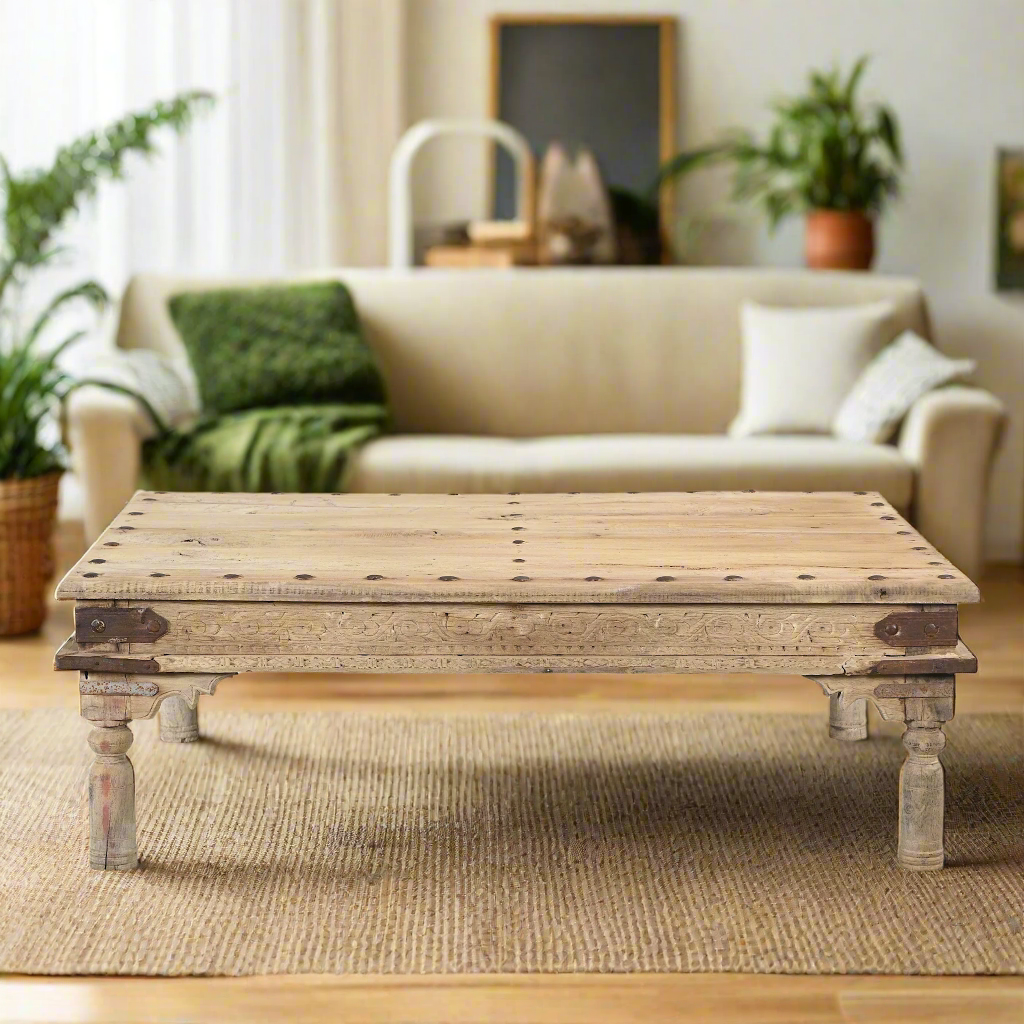 Patwa - Old coffee table with n ° 1