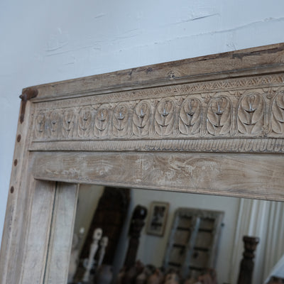 Danasani - Large carved mirror nº8