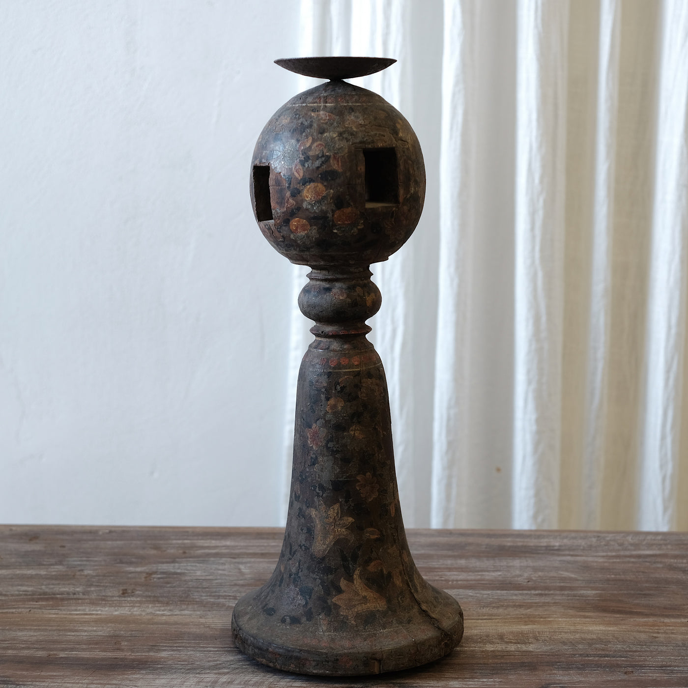 Maharani - Old painted candle holder n°2