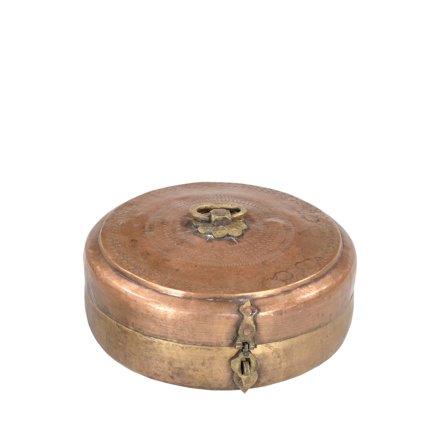 Peetal - Engraved brass box n ° 33