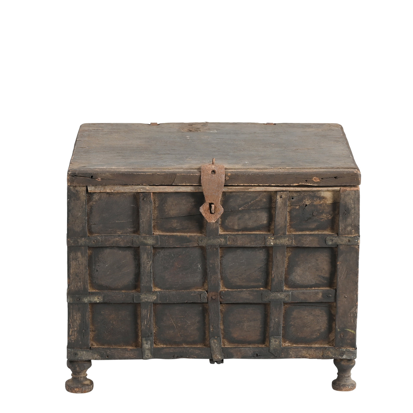 Mahuva - Wooden chest