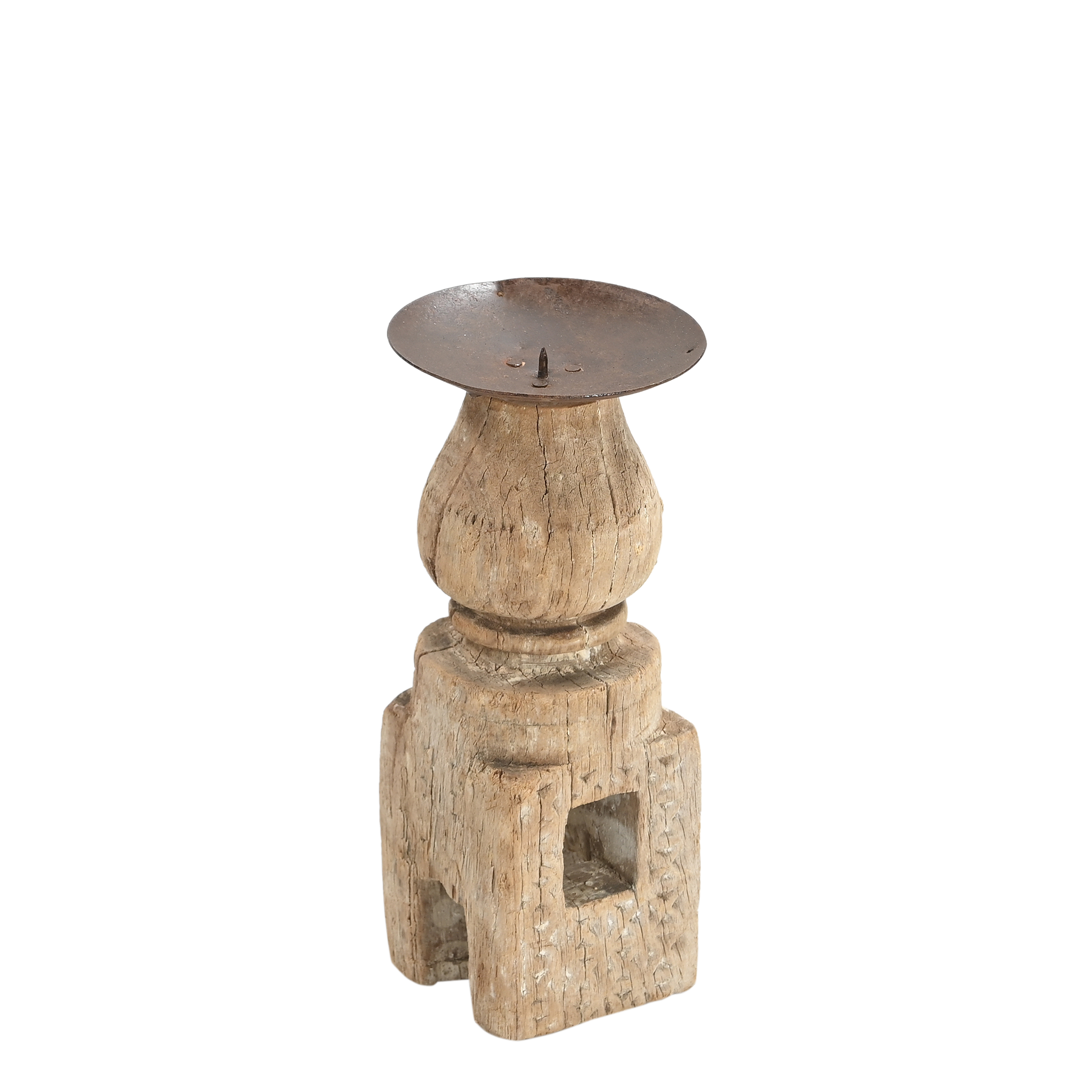 Momabatti - Bougeoir indien en bois clair sculpté nº106