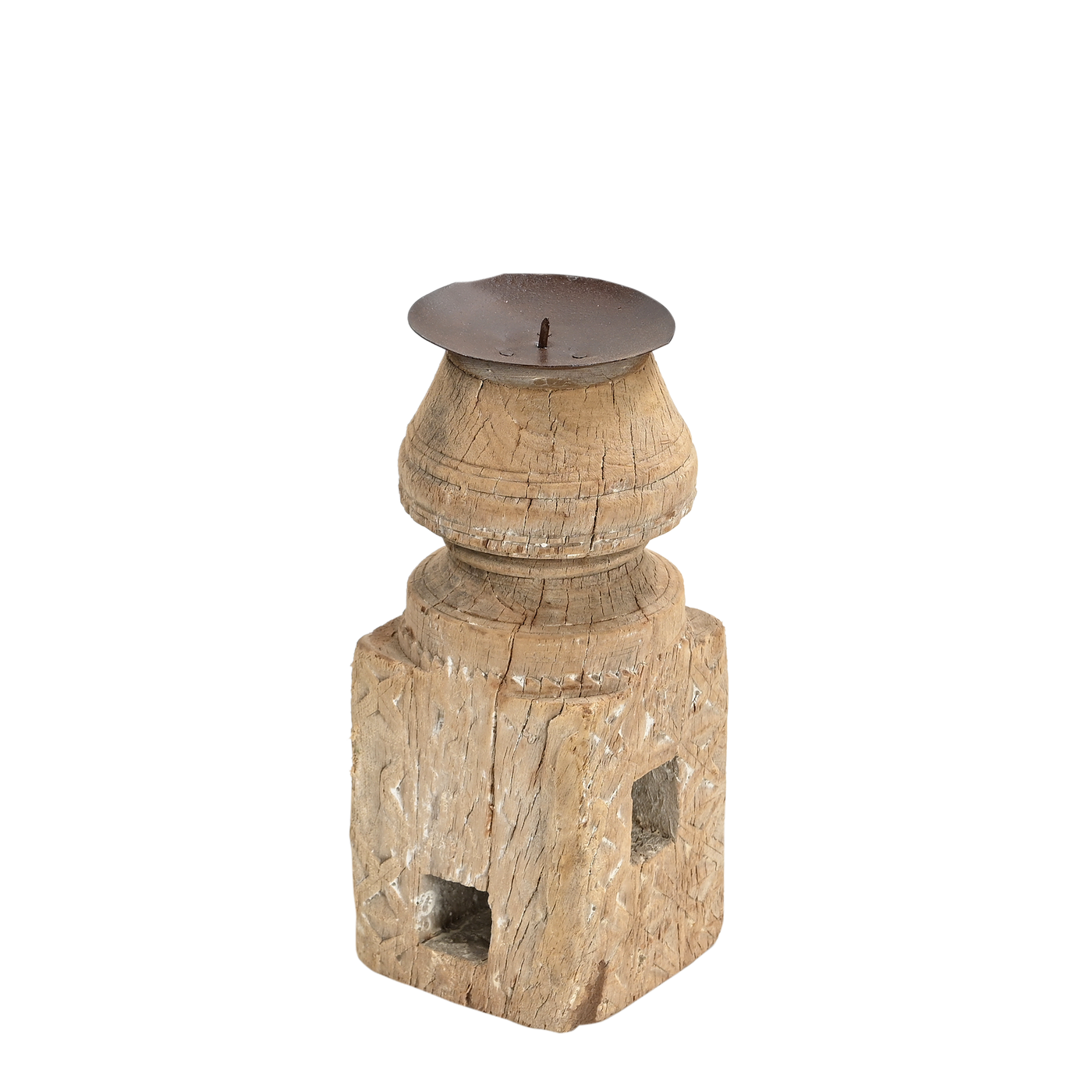 Momabatti - Light wooden candle holder carved nº108