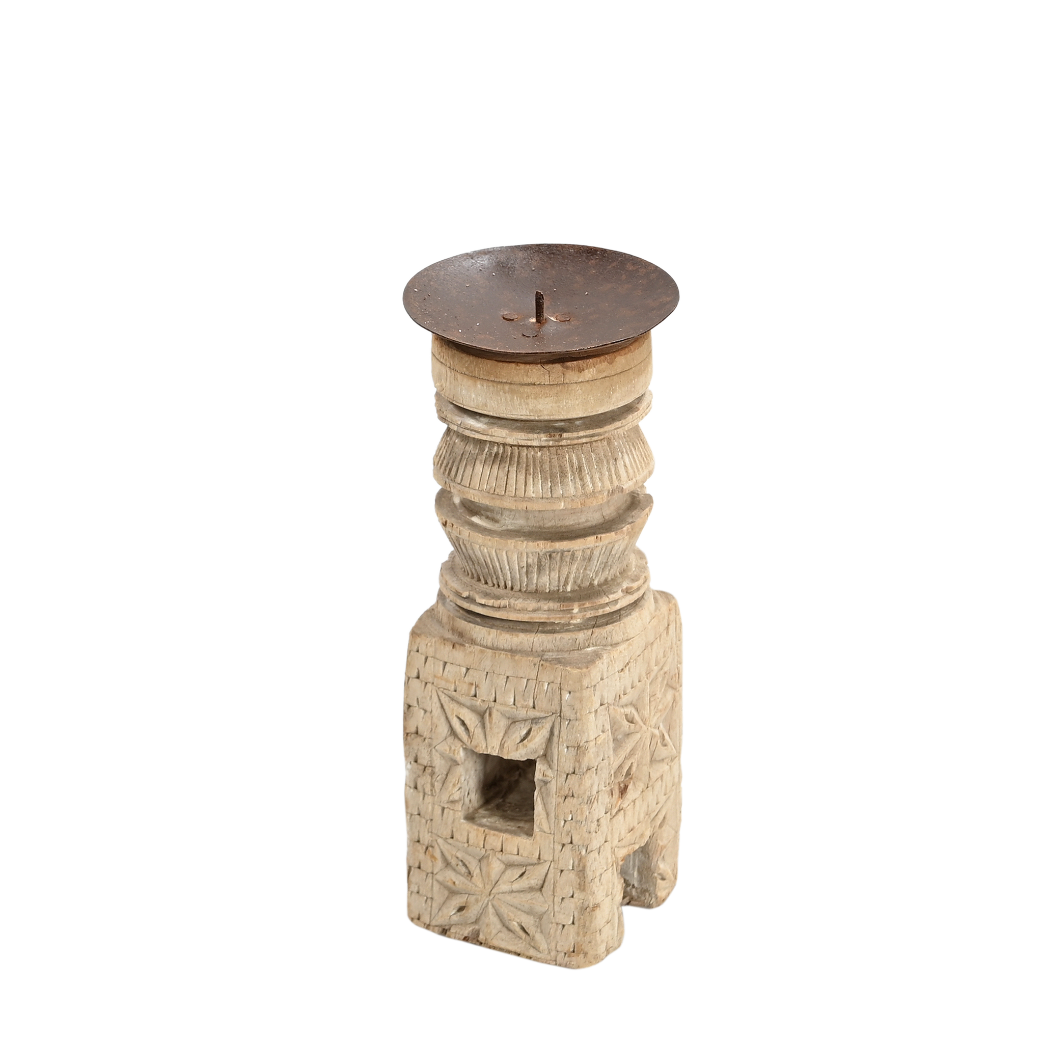 Momabatti - Bougeoir en bois clair sculpté nº137