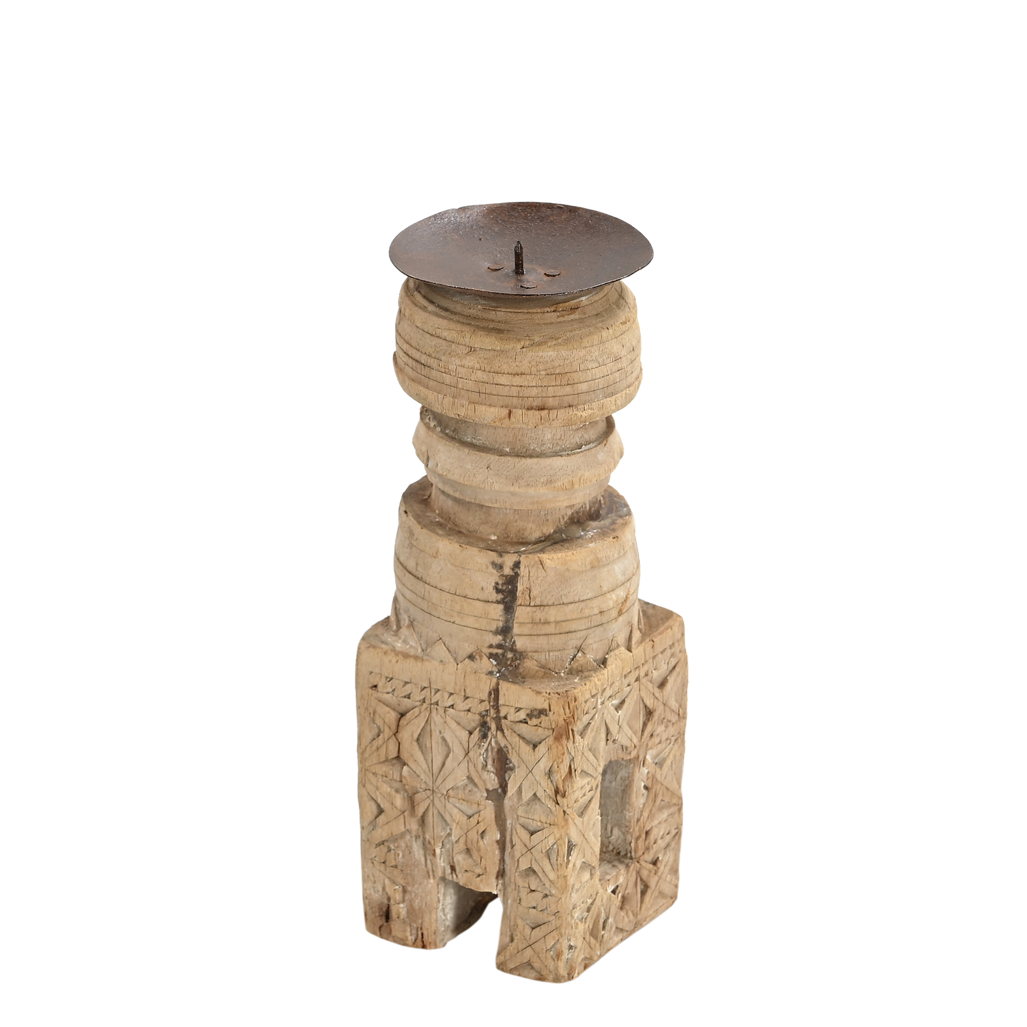 Momabatti - Bougeoir en bois clair sculpté nº141