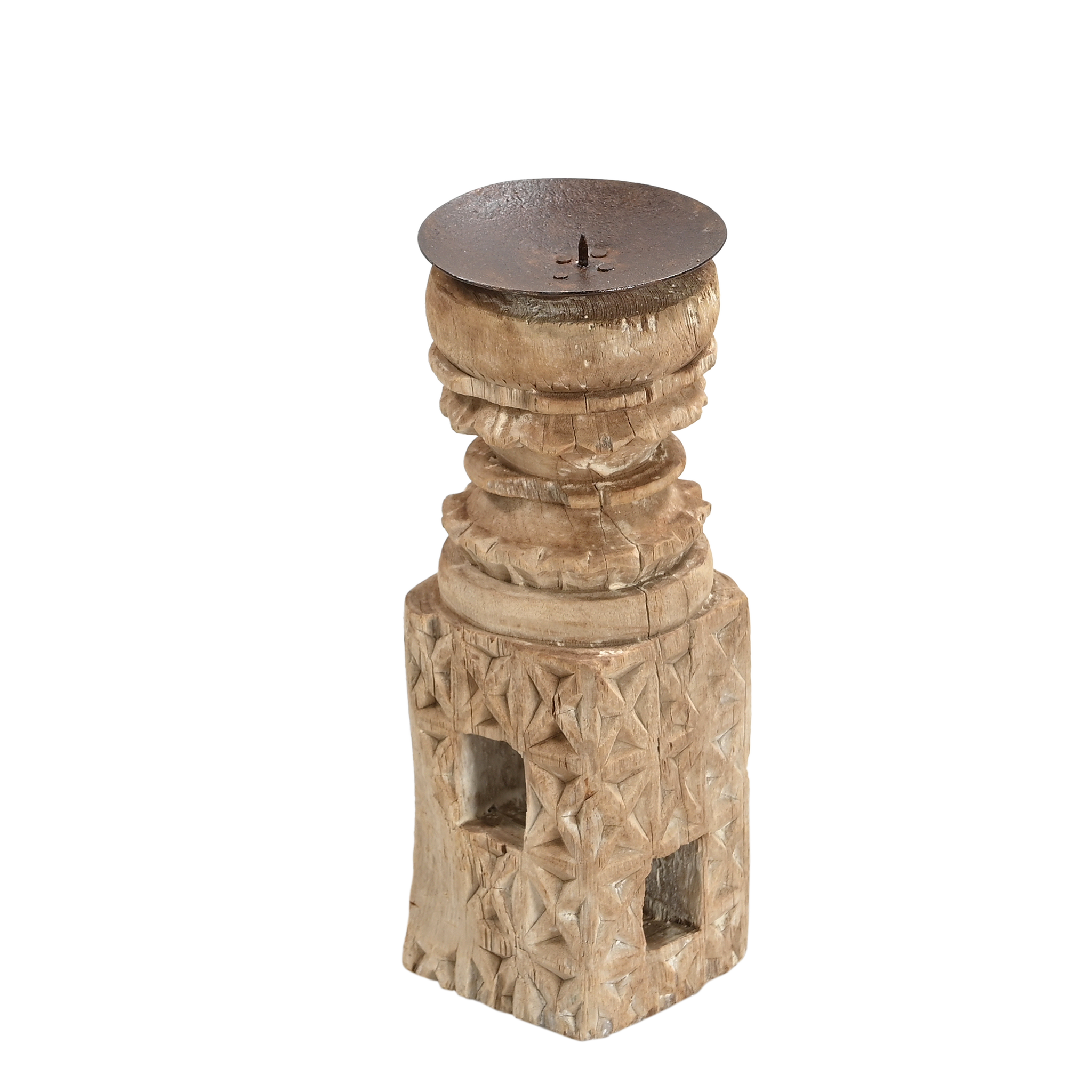 Momabatti - Bougeoir en bois clair sculpté nº142