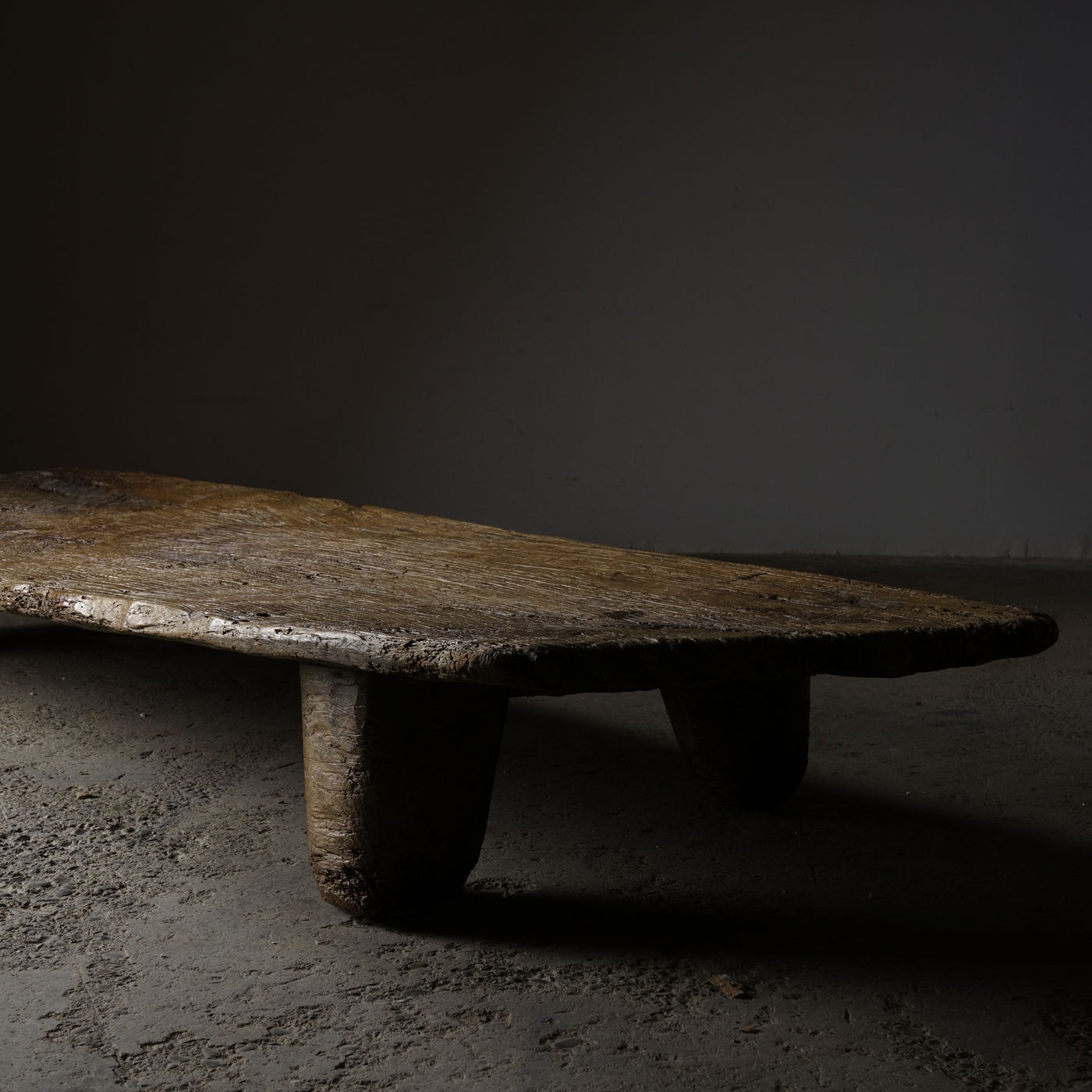 Angami - Authentic Old Naga Table N ° 13