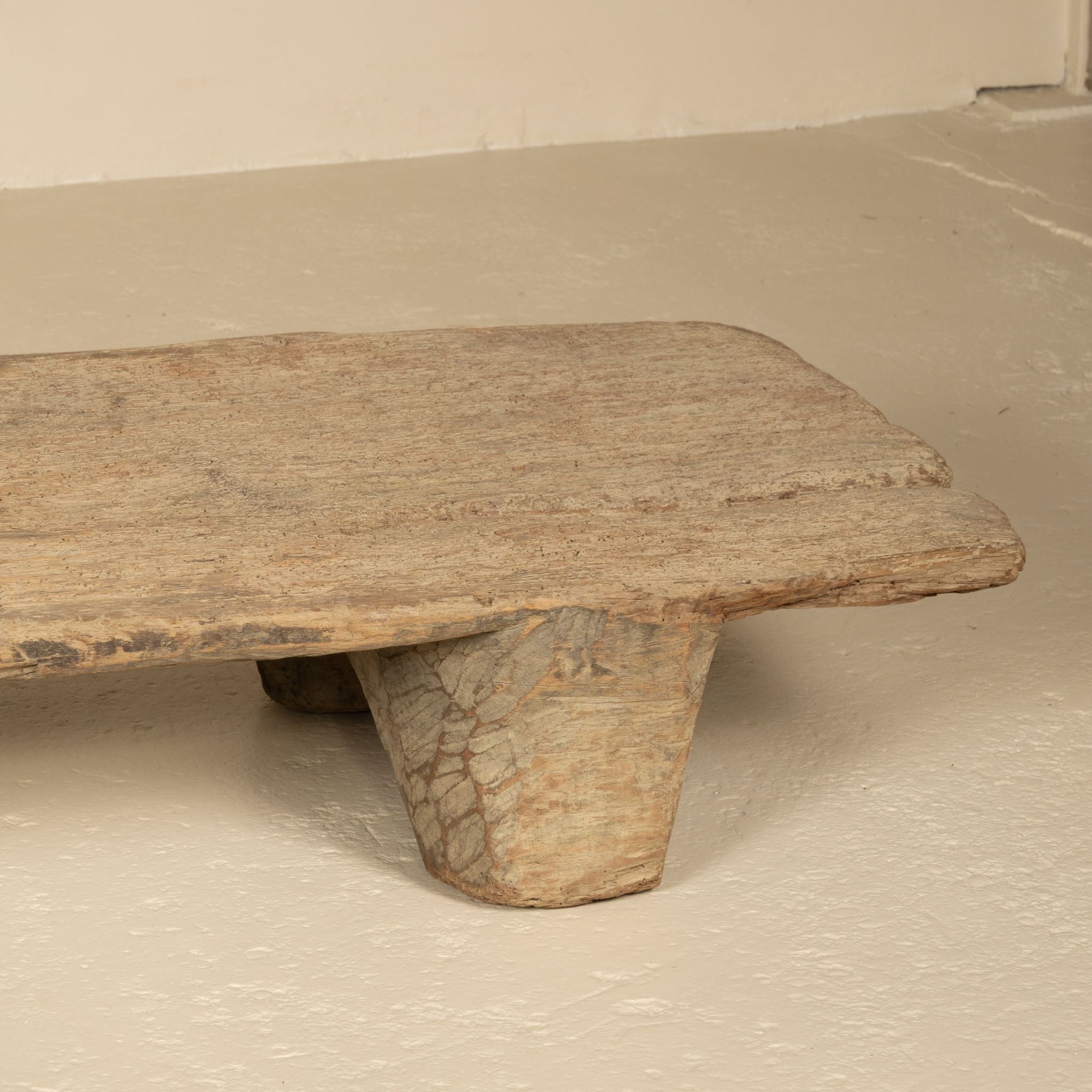 Angami - Authentique table Naga ancienne n°1