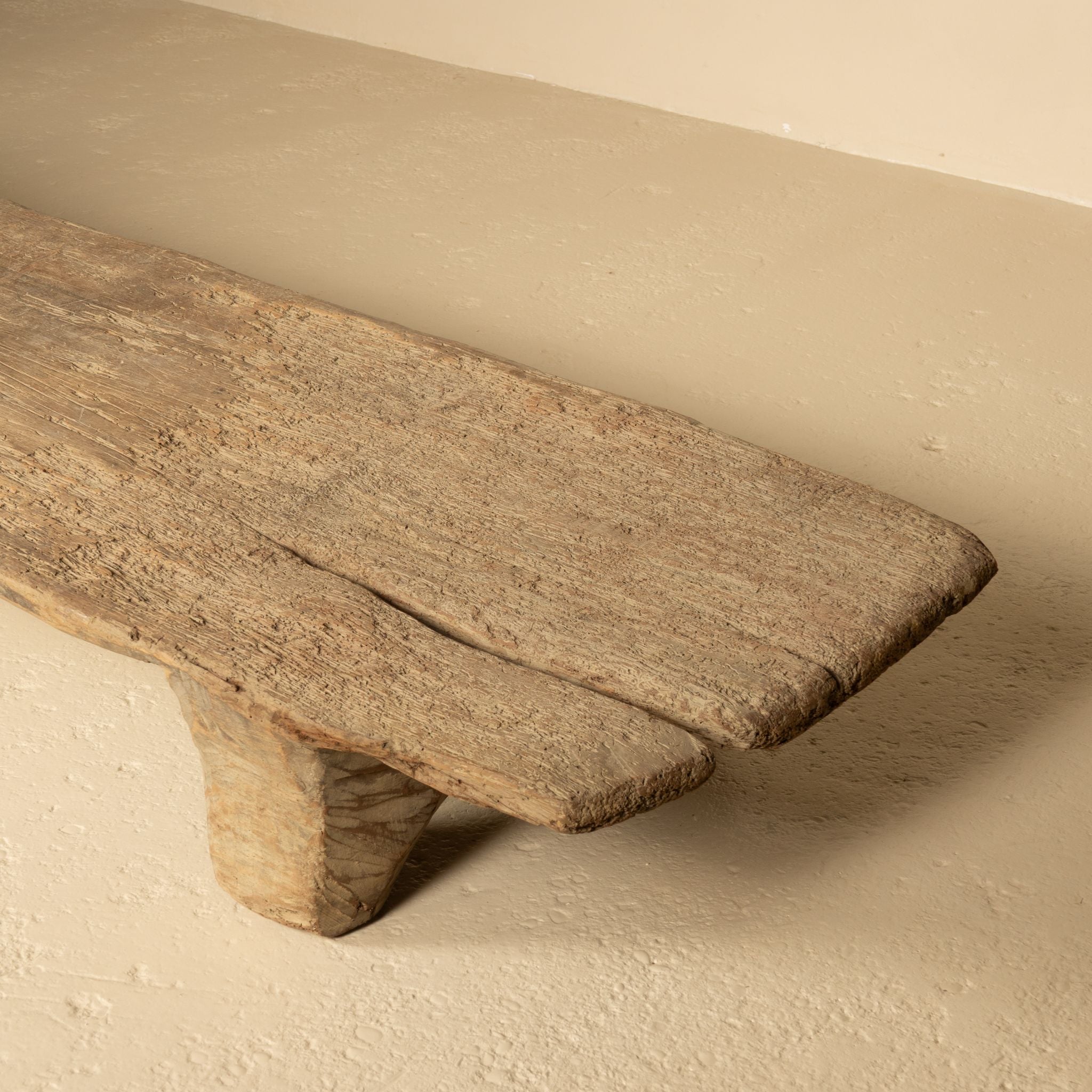 Angami - Authentique table Naga ancienne n°1