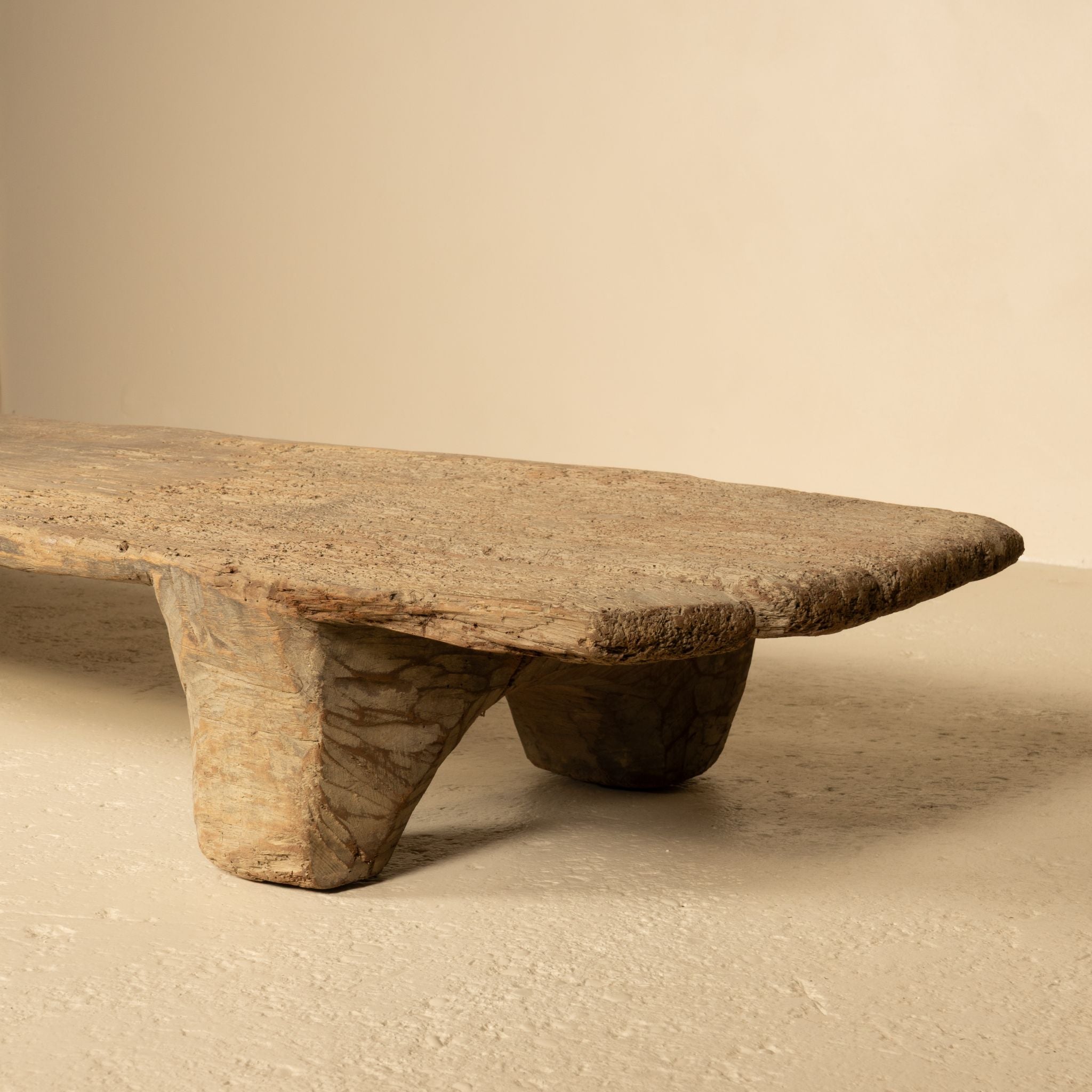 Angami - Authentique table Naga ancienne n°1
