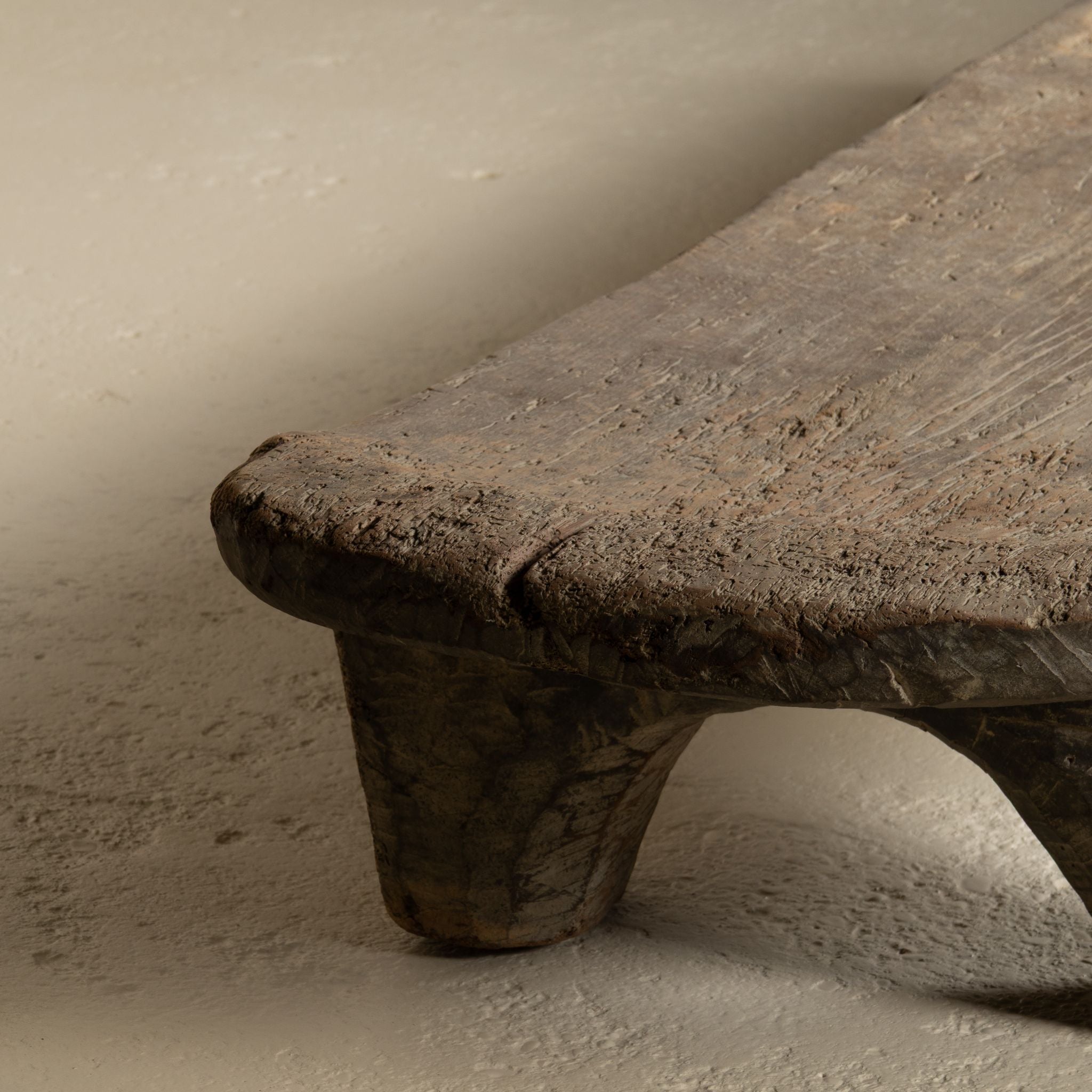 Angami - Authentique table Naga ancienne n°1