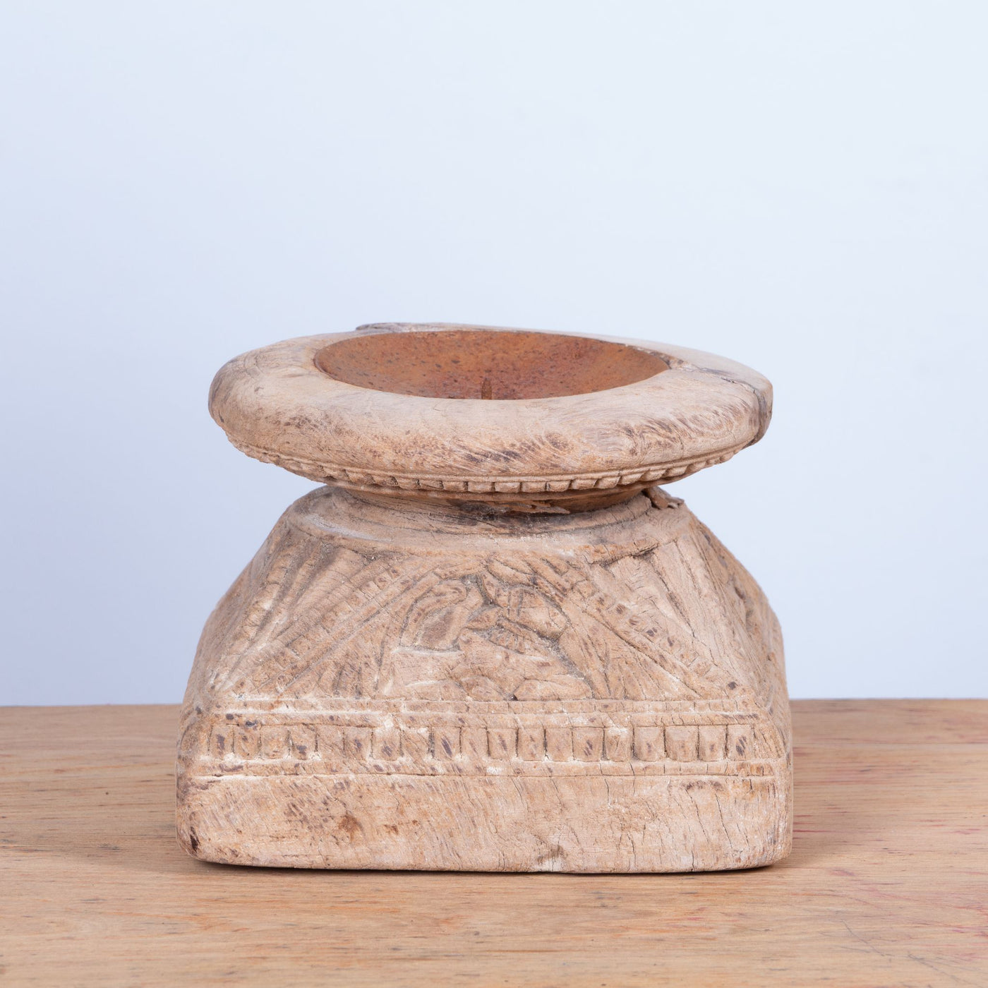 Bijani - Wooden candle holder n ° 22