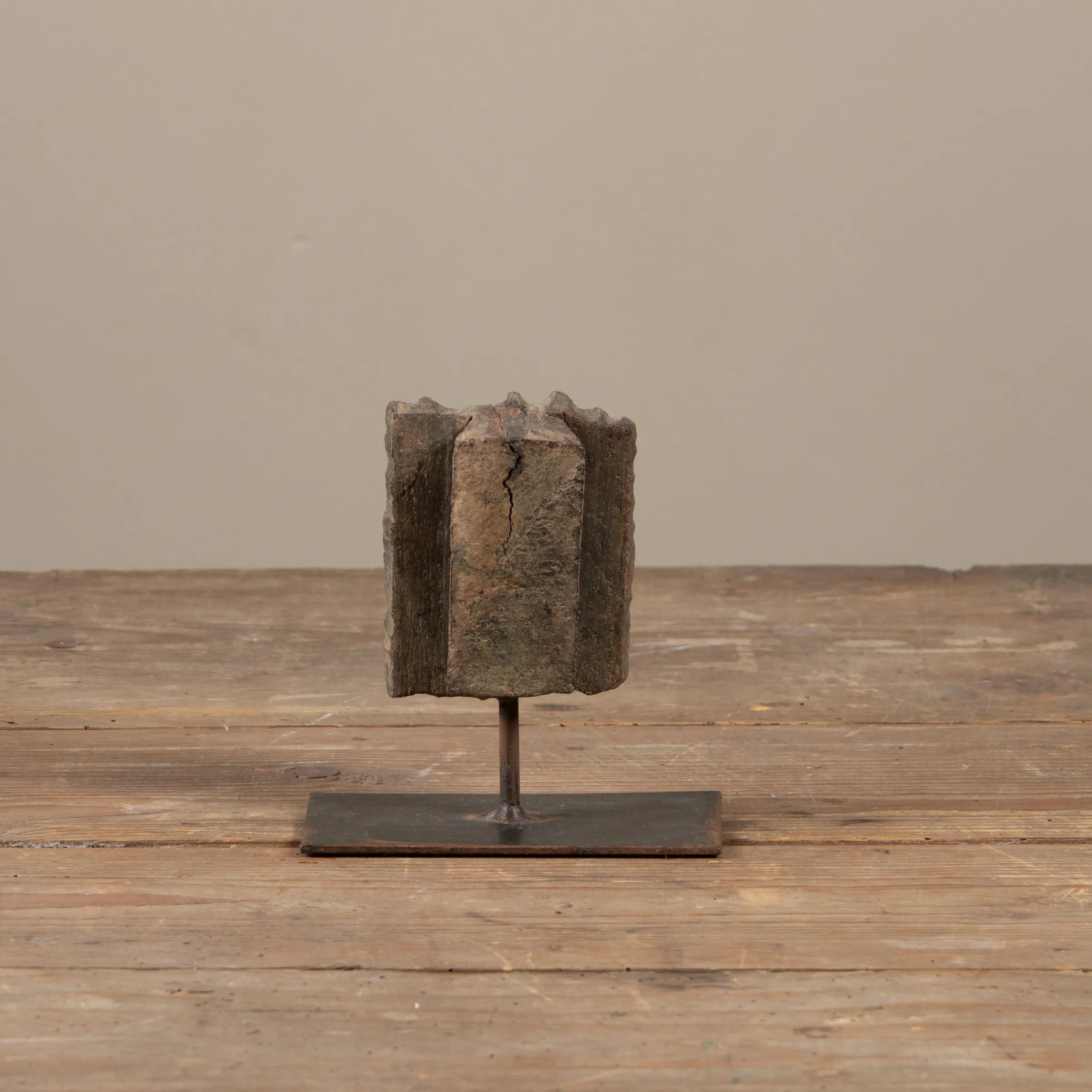 Lakdi - Ancien tampon de blockprint sur pied n°19