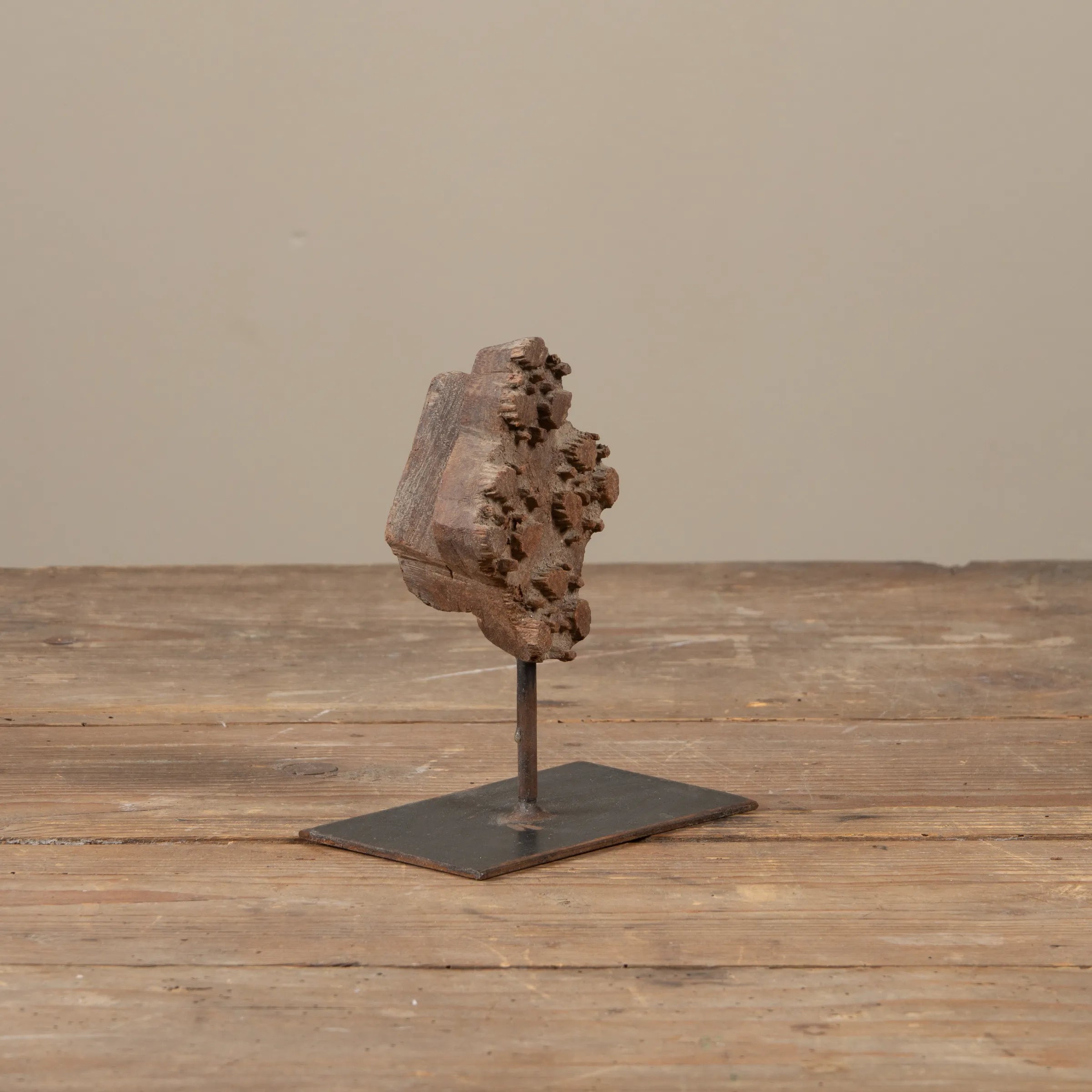 Lakdi - Ancien tampon de blockprint sur pied n°25