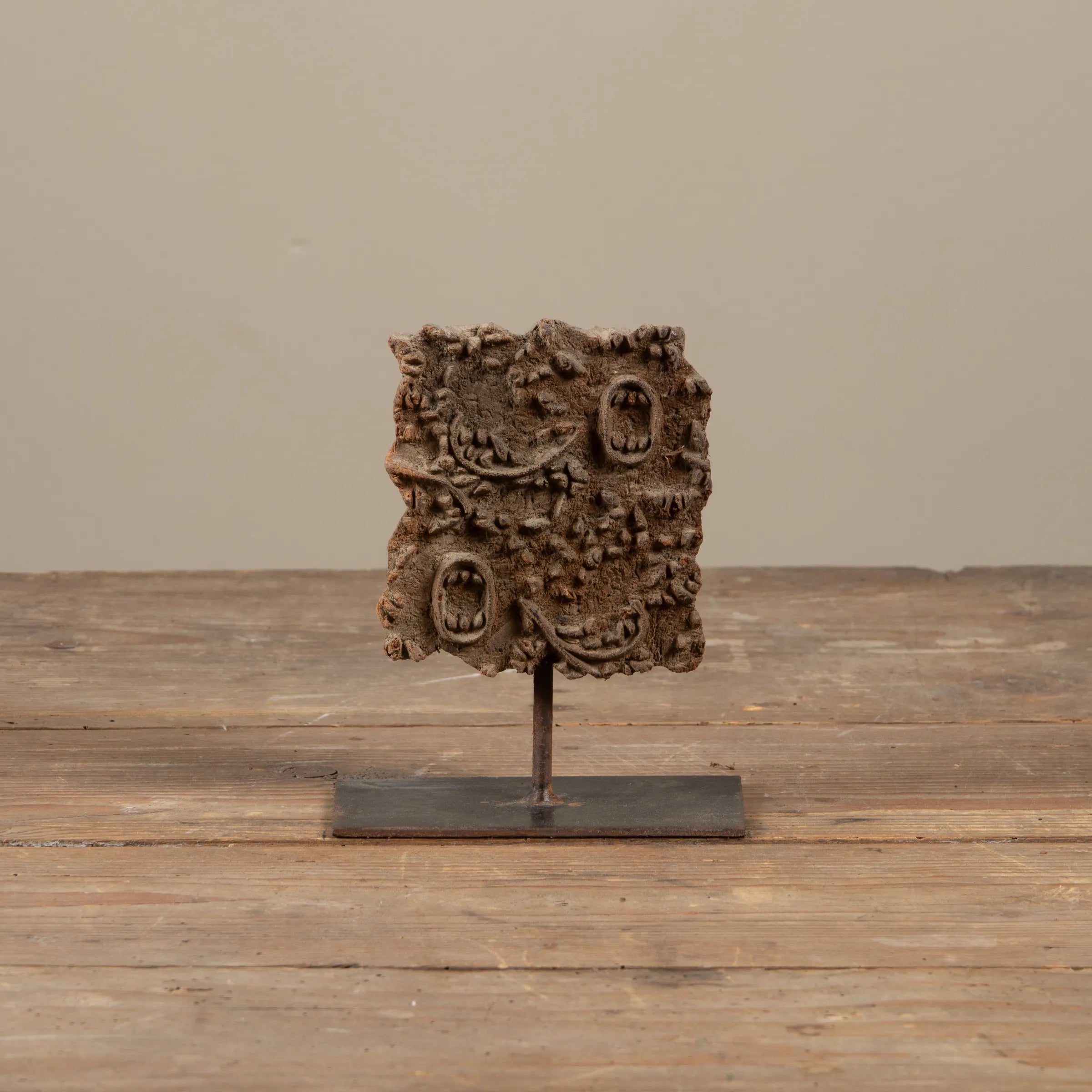 Lakdi - Ancien tampon de blockprint sur pied n°31
