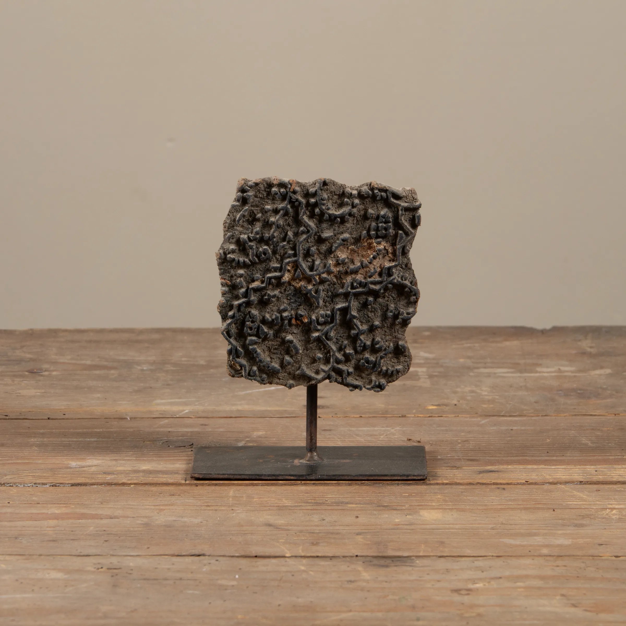 Lakdi - Ancien tampon de blockprint sur pied n°34