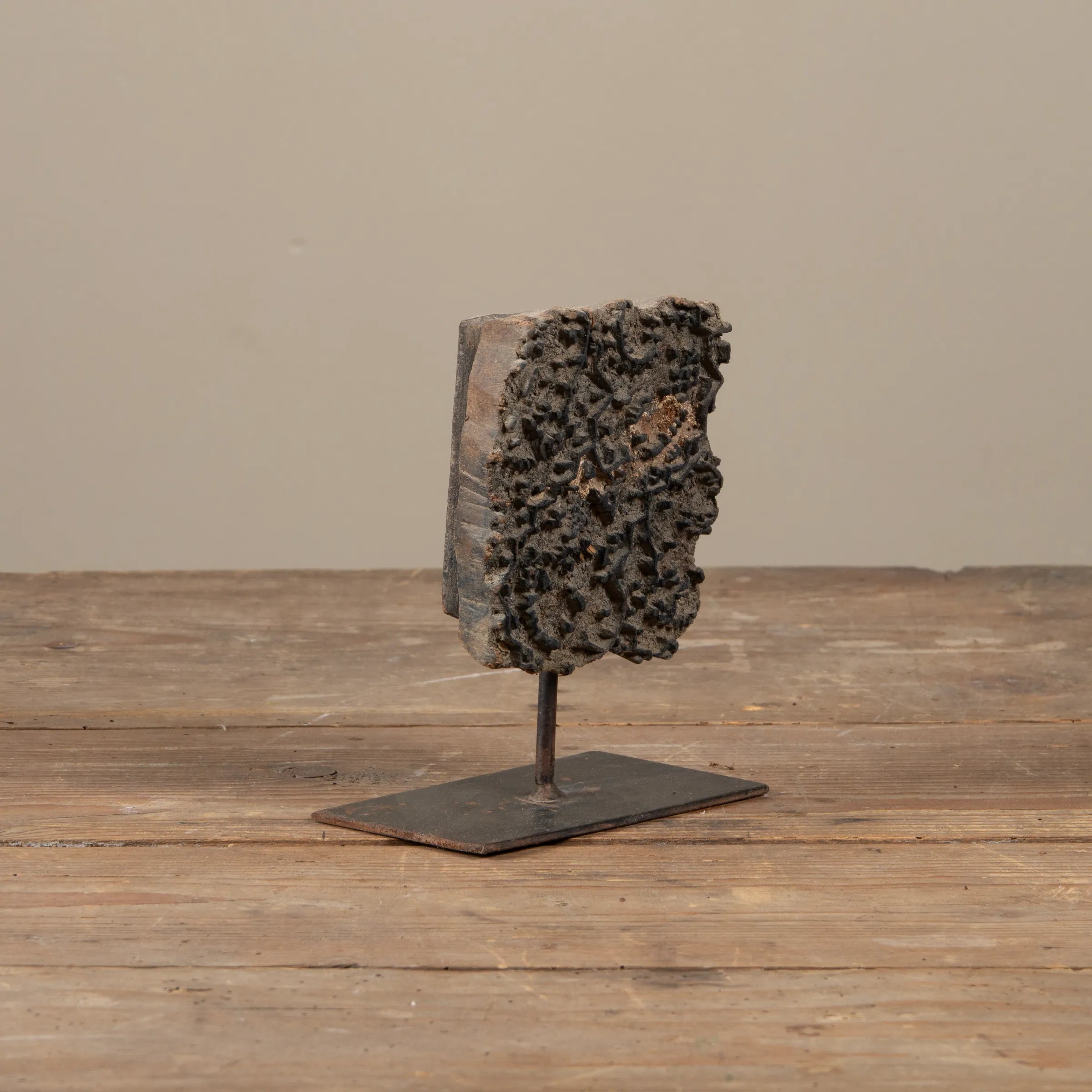 Lakdi - Ancien tampon de blockprint sur pied n°34