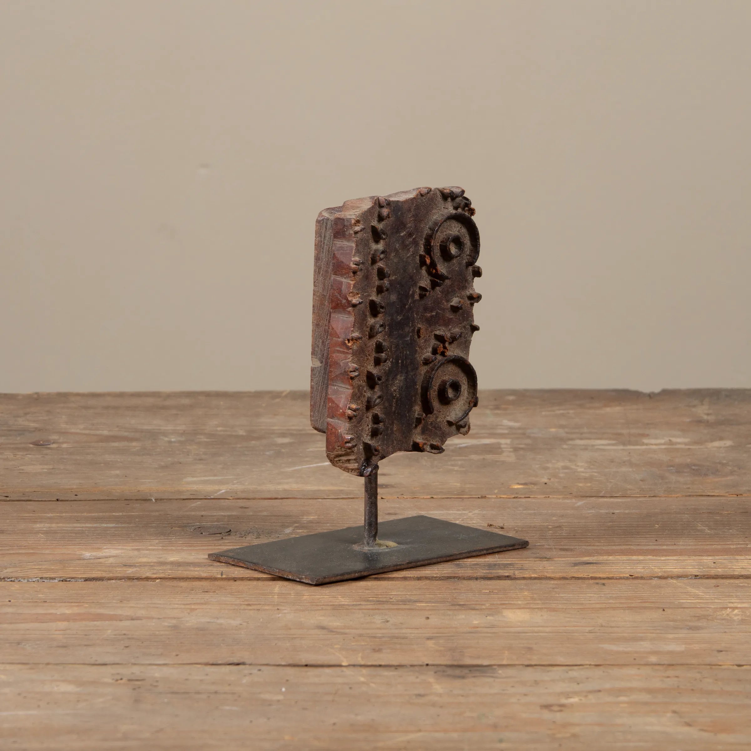 Lakdi - Ancien tampon de blockprint sur pied n°35
