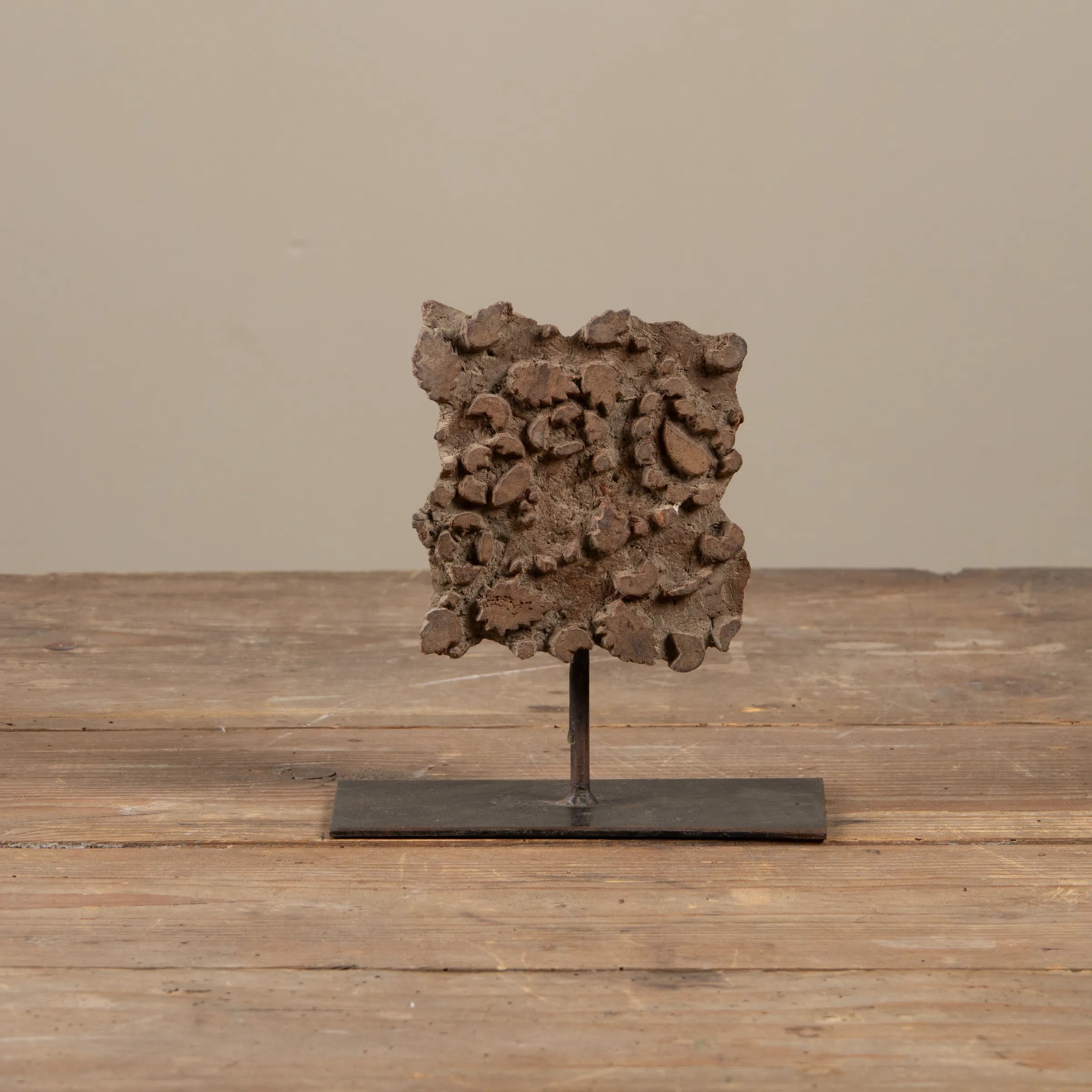 Lakdi - Ancien tampon de blockprint sur pied n°38