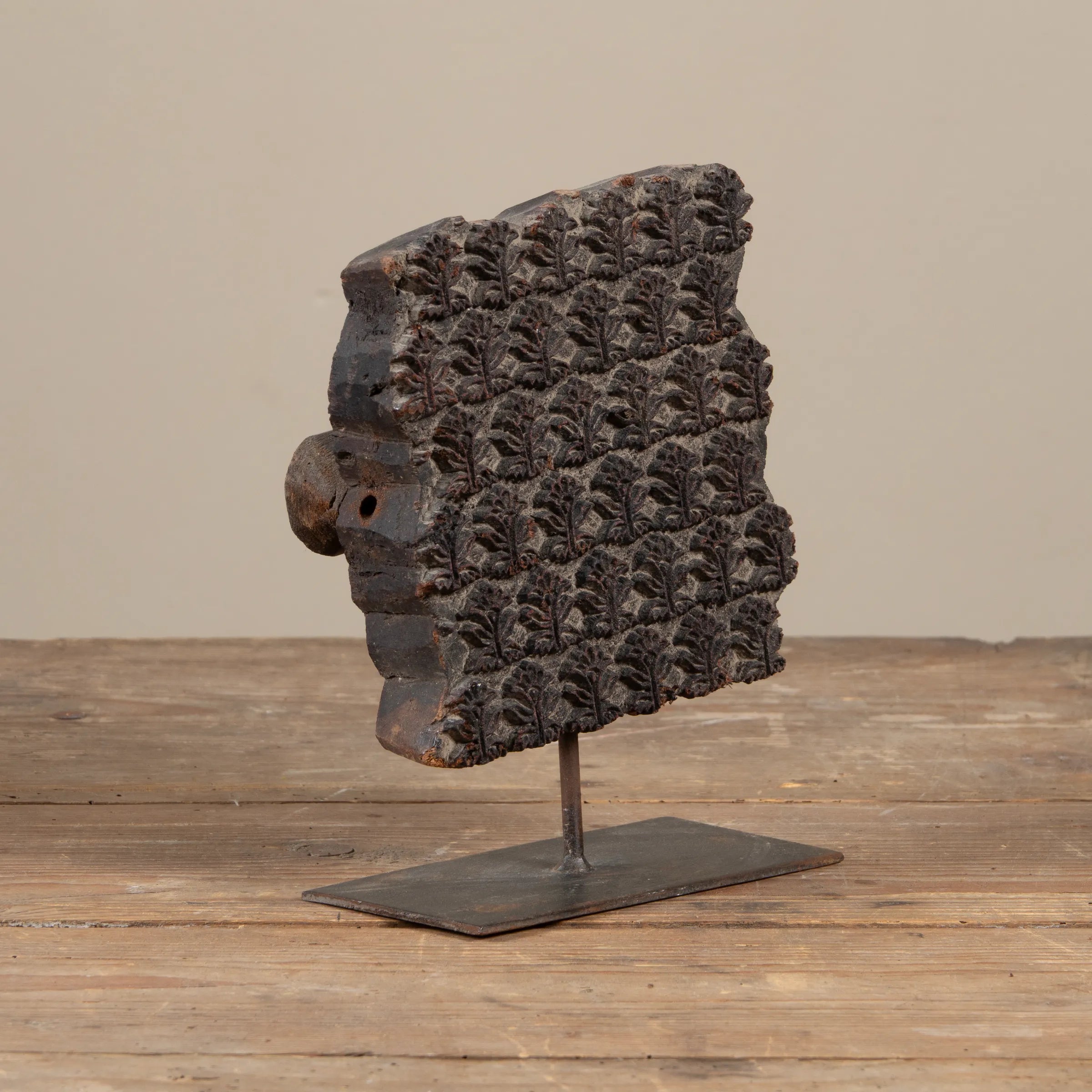 Lakdi - Ancien tampon de blockprint sur pied n°51