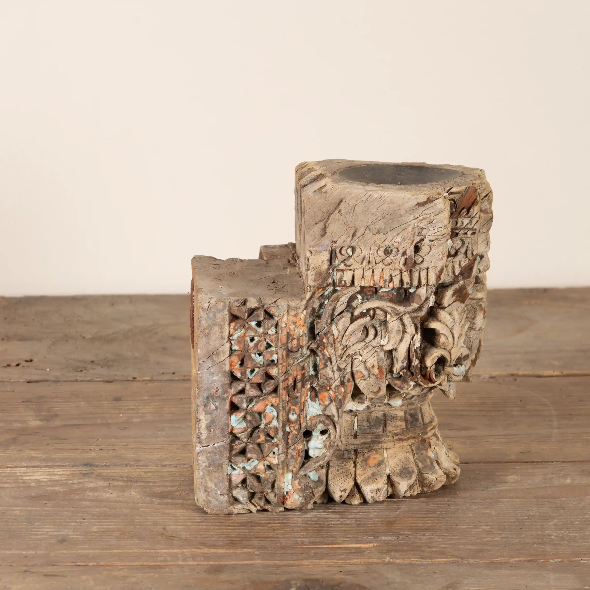 Anora – Bougeoir Sculpté en Bois (Mural ou à Poser) n°1