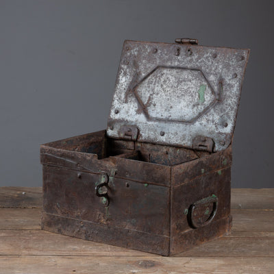 Gulak - Indian Iron Chest N ° 7