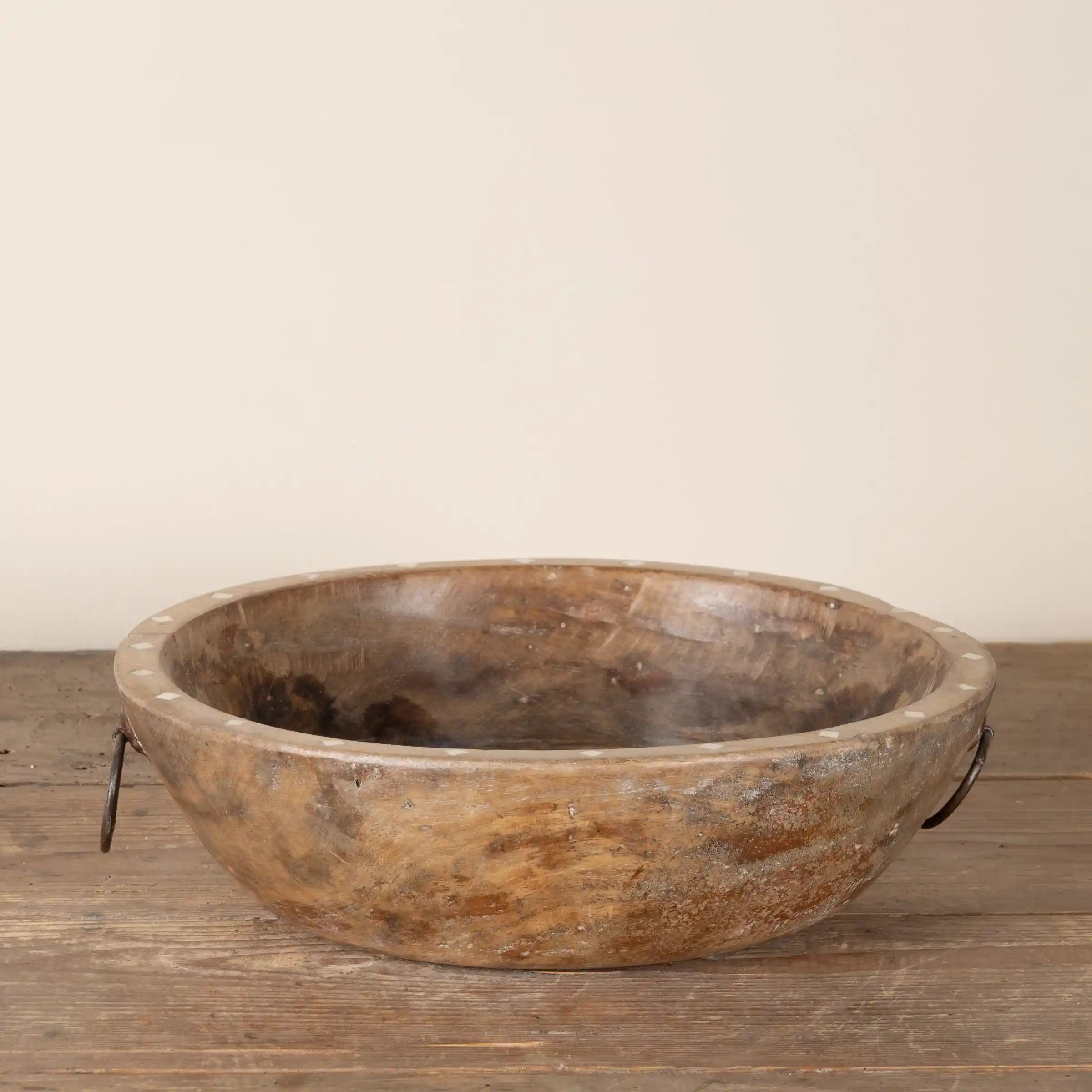 Ajawa - Corbeille en bois ancien et incrustations en os n°8