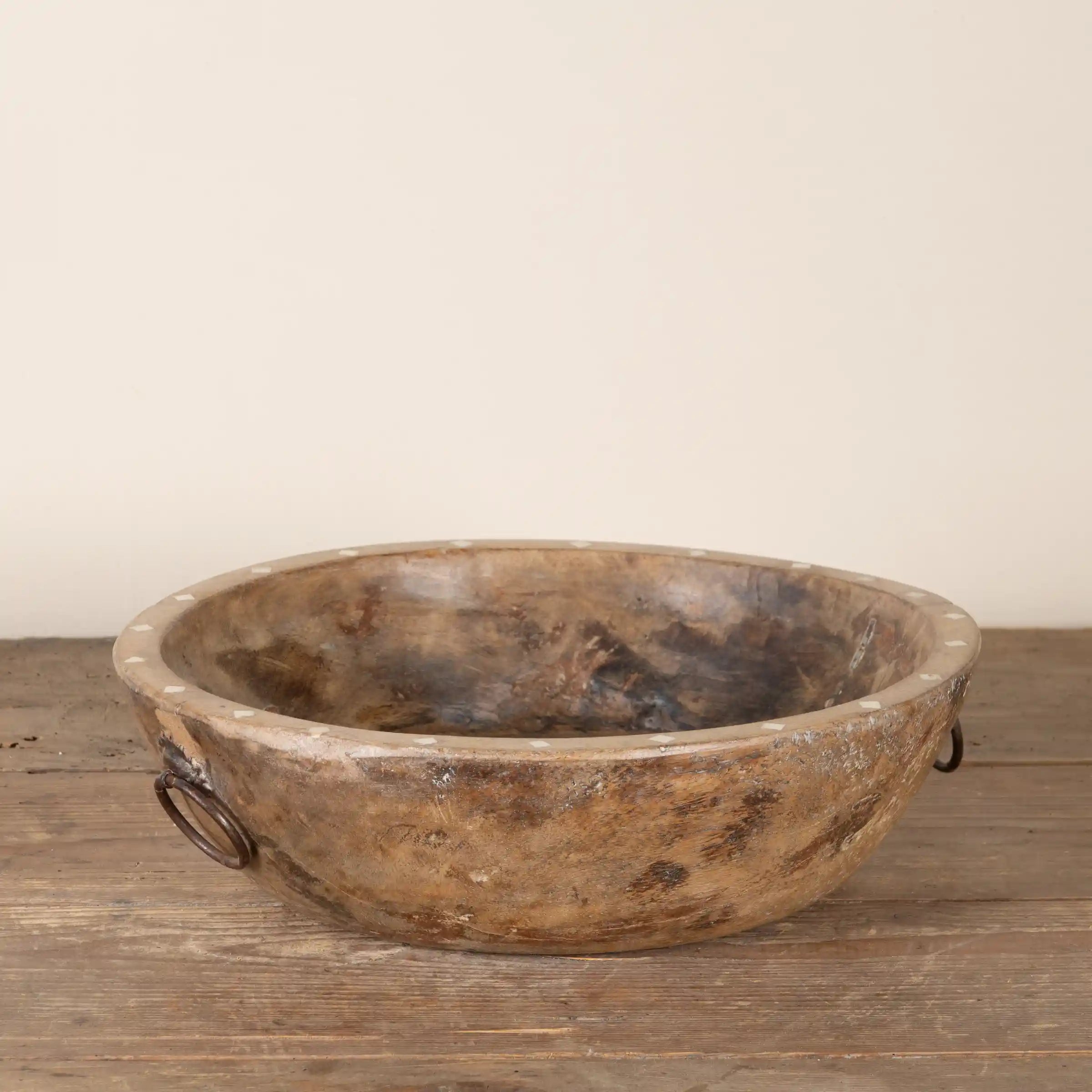 Ajawa - Corbeille en bois ancien et incrustations en os n°8