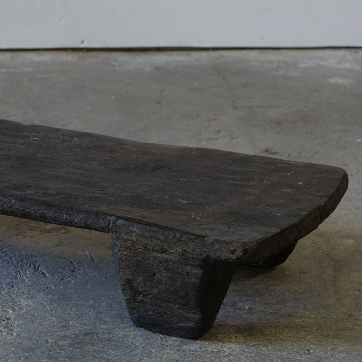 Angami - Authentique table Naga ancienne n°1