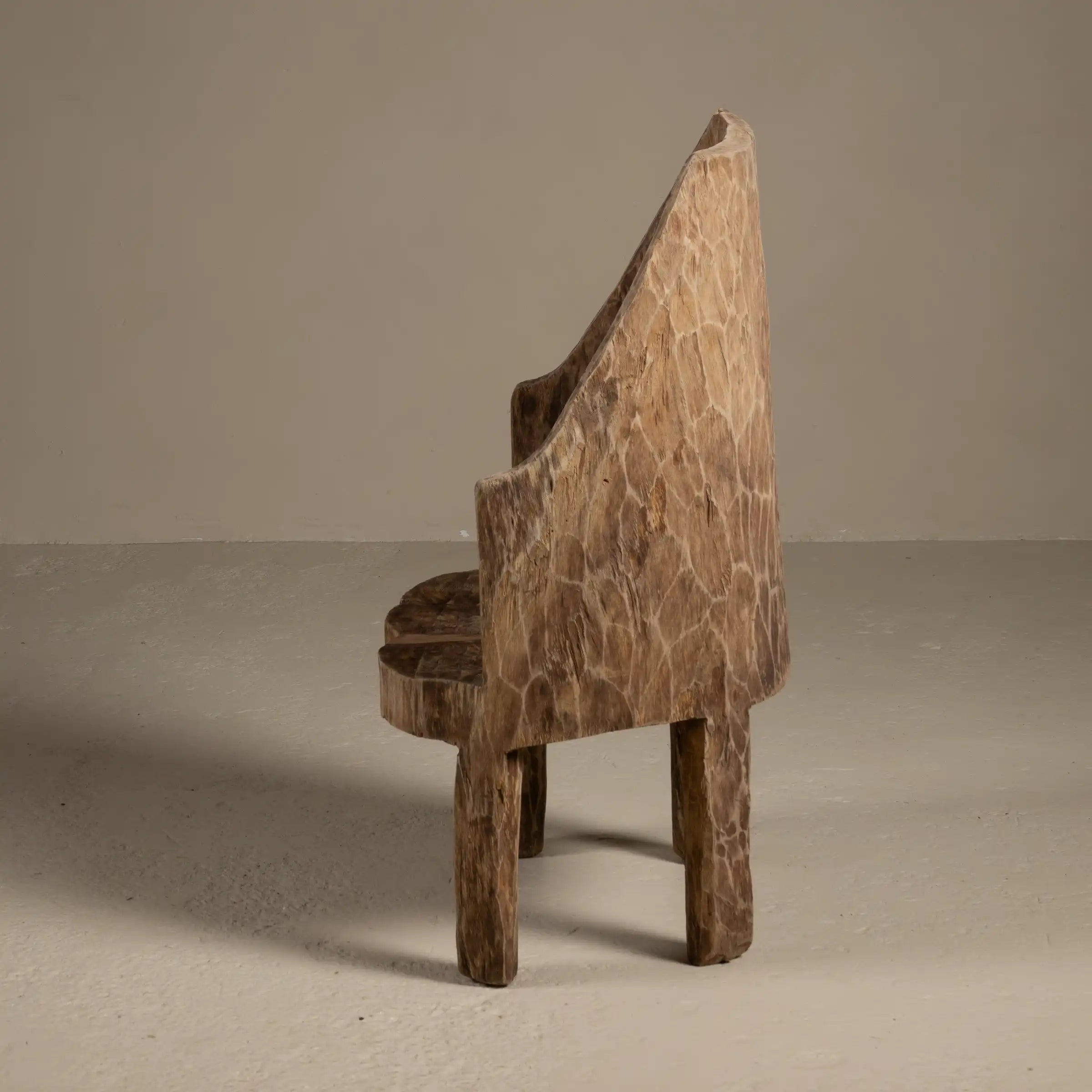 Lokong - Chaise Naga en bois n°4