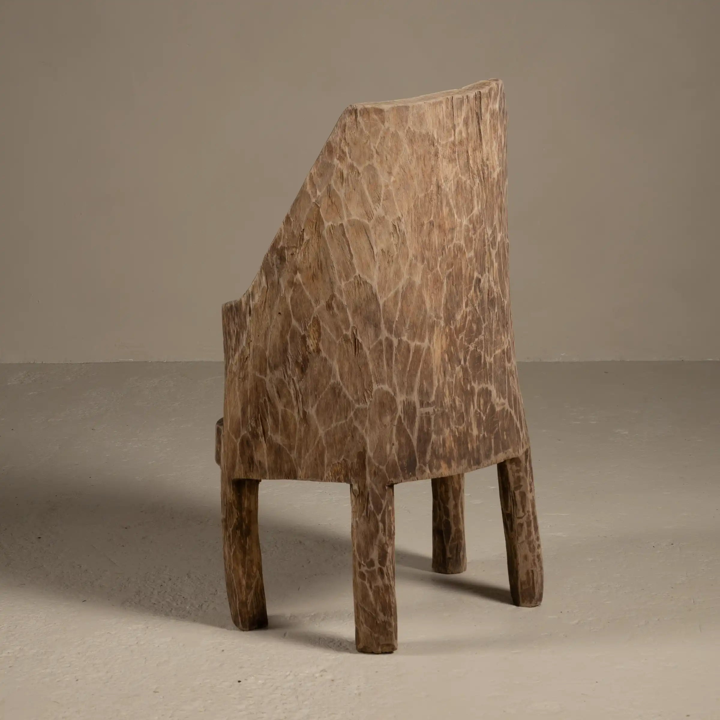 Lokong - Chaise Naga en bois n°4