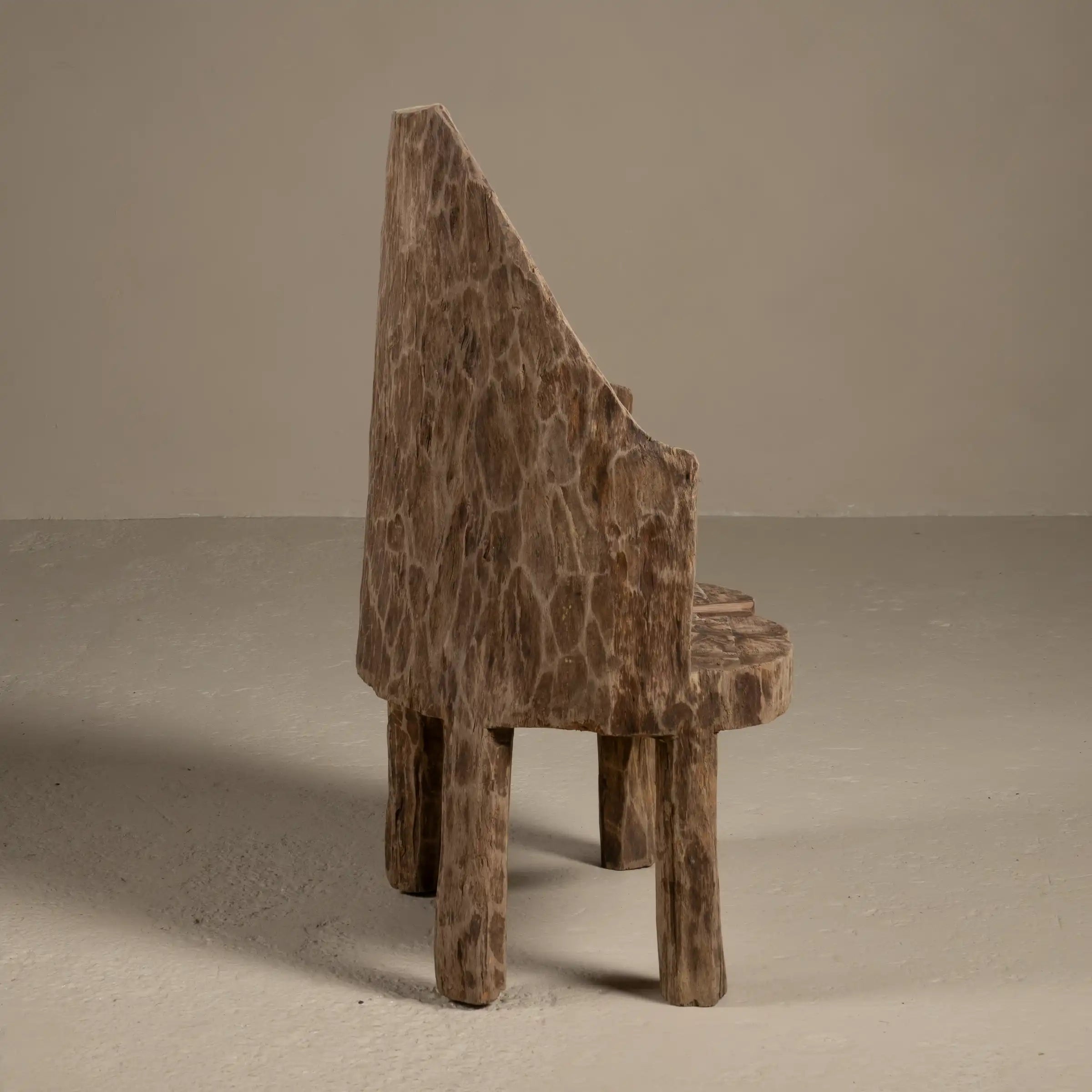 Lokong - Chaise Naga en bois n°4