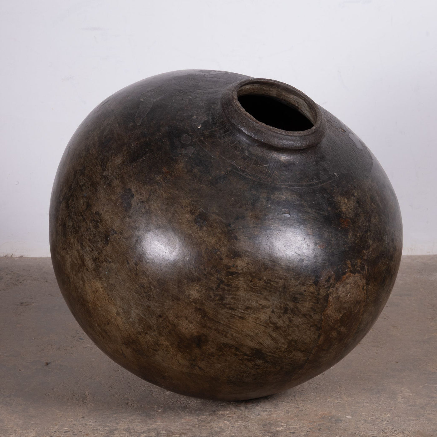 Paani - Indian jar on terracotta n ° 2