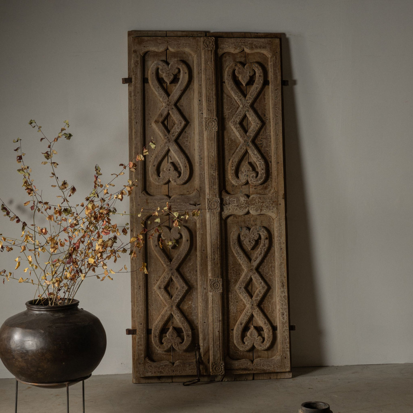 Dil - Old Indian Solid Wood Door