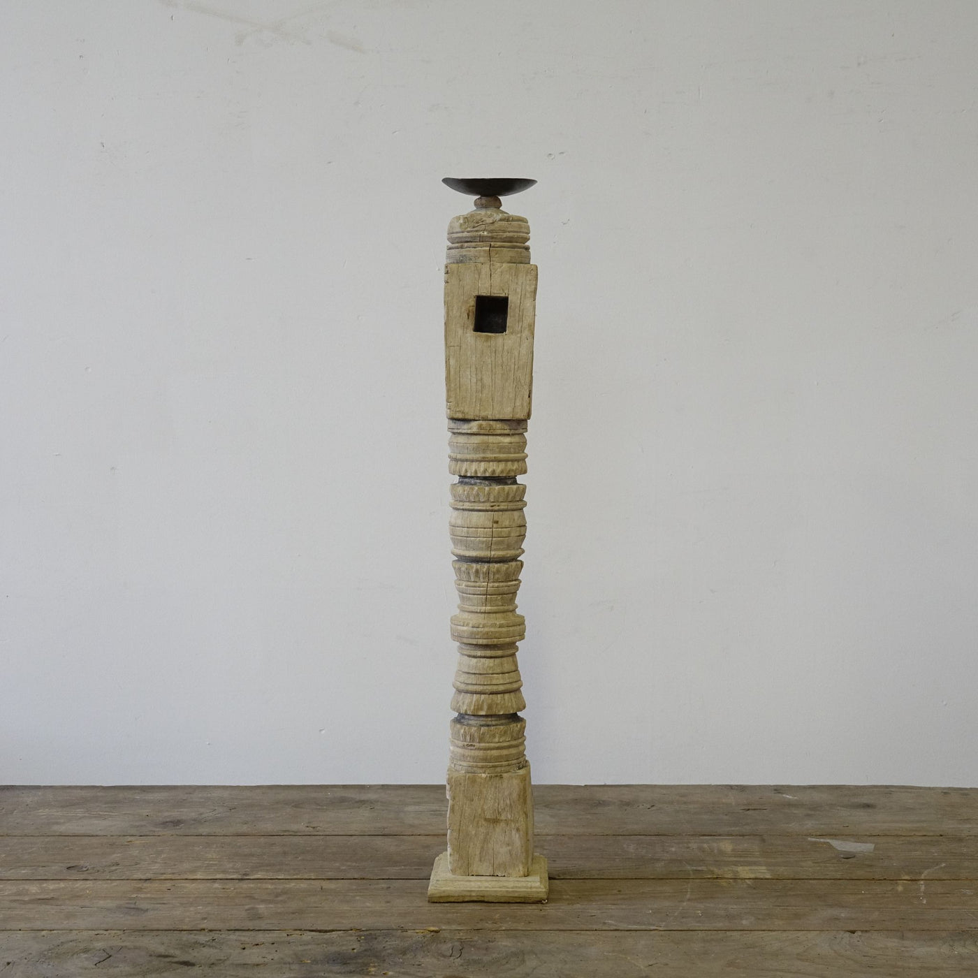 Rajvansh - Wooden candlestick n ° 3