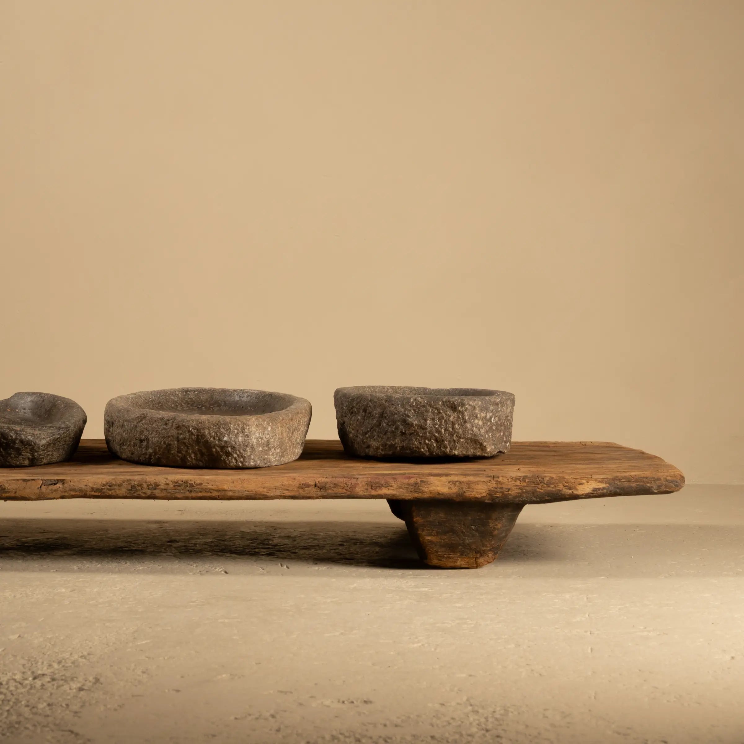 Angami - Authentique table Naga ancienne n°2