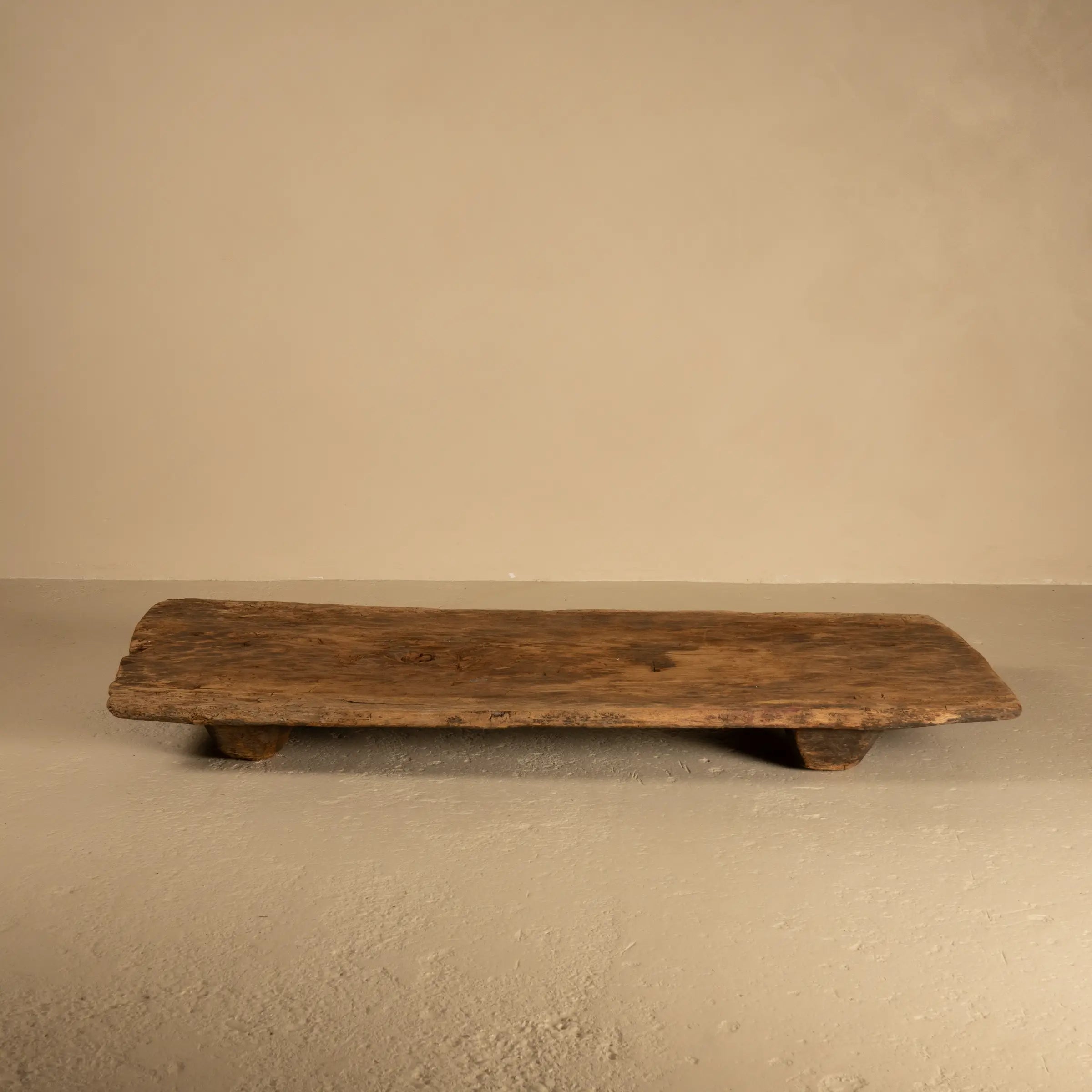 Angami - Authentique table Naga ancienne n°2