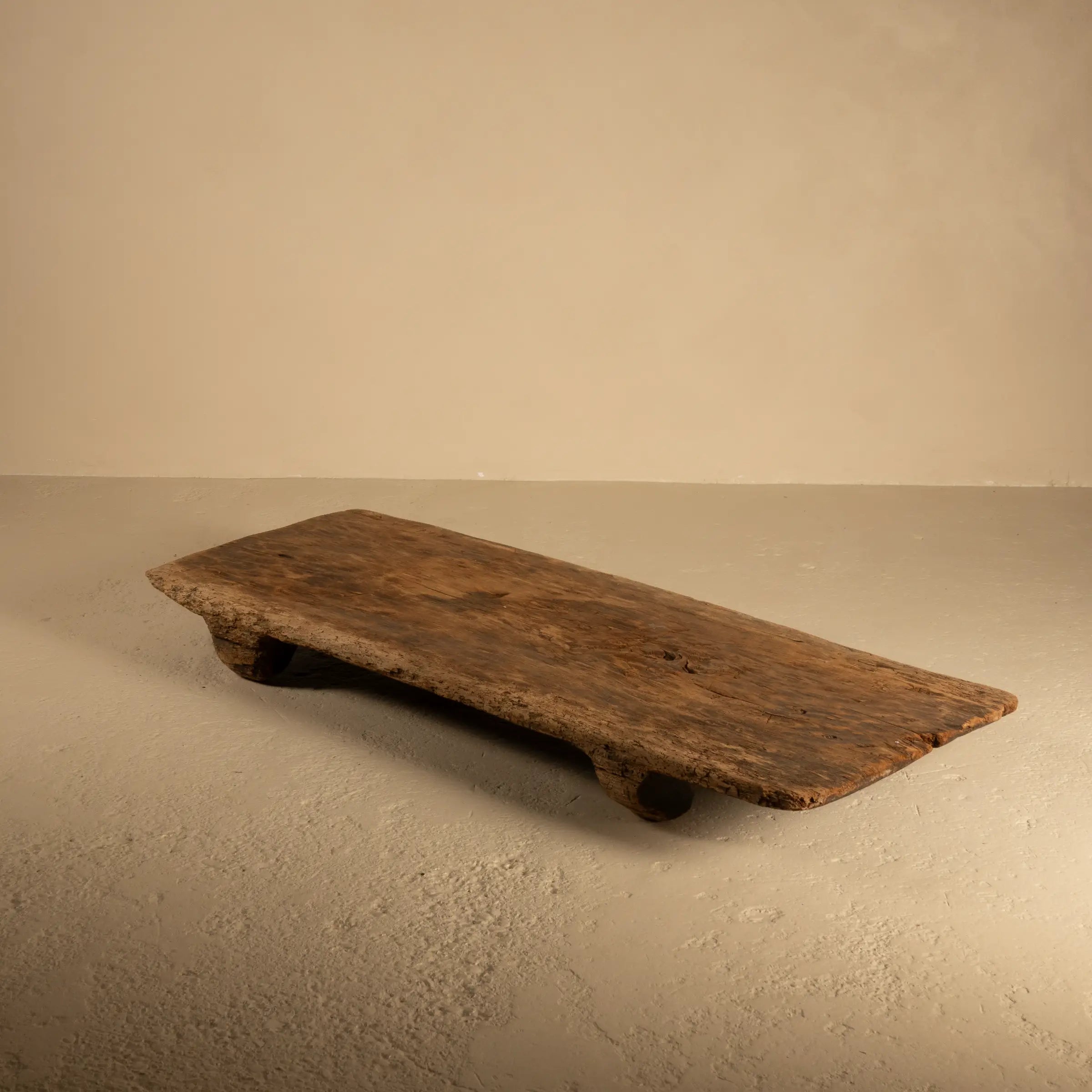 Angami - Authentique table Naga ancienne n°2