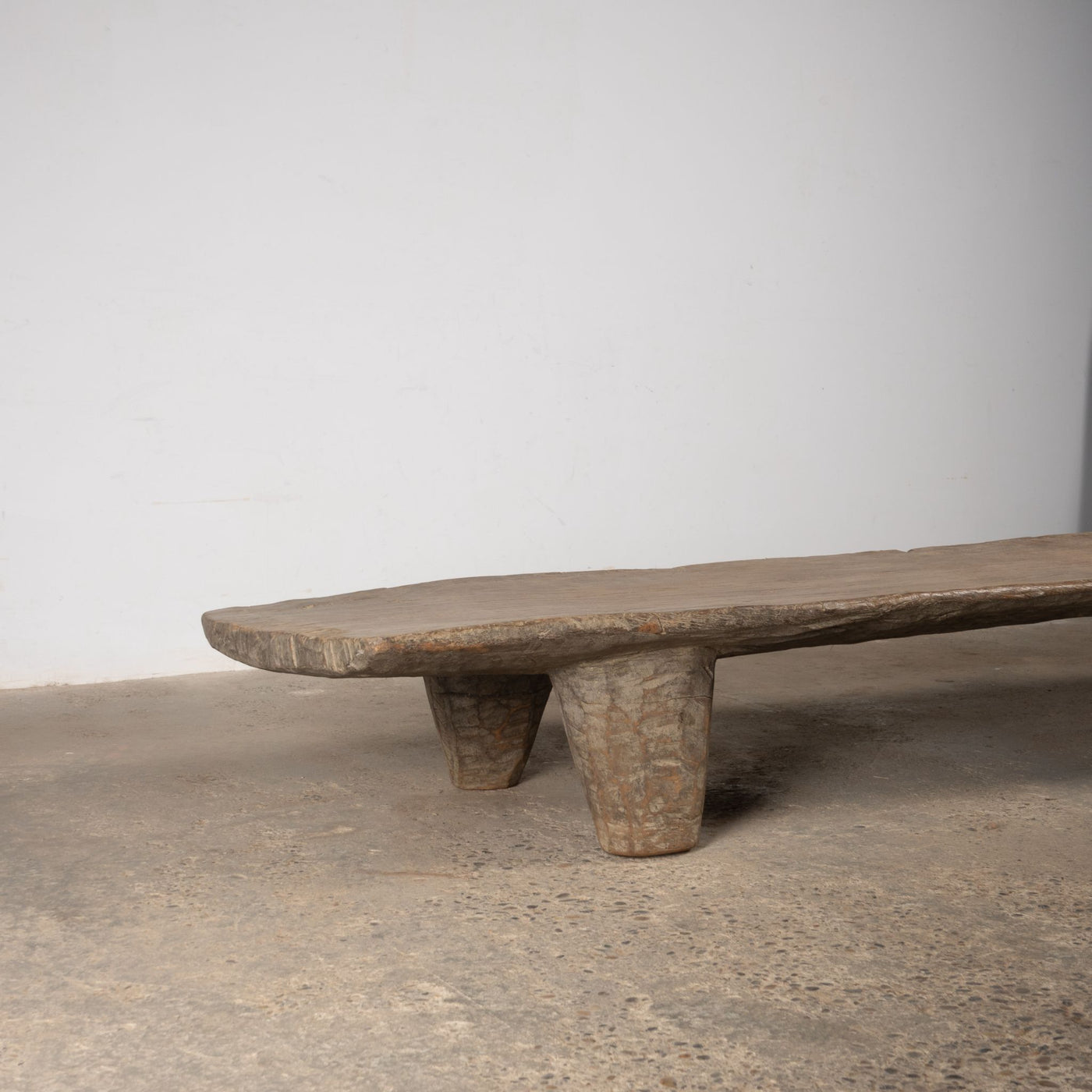 Angami - Authentic old naga table n ° 21