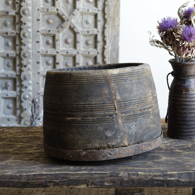 Mana - old wooden pot nº18