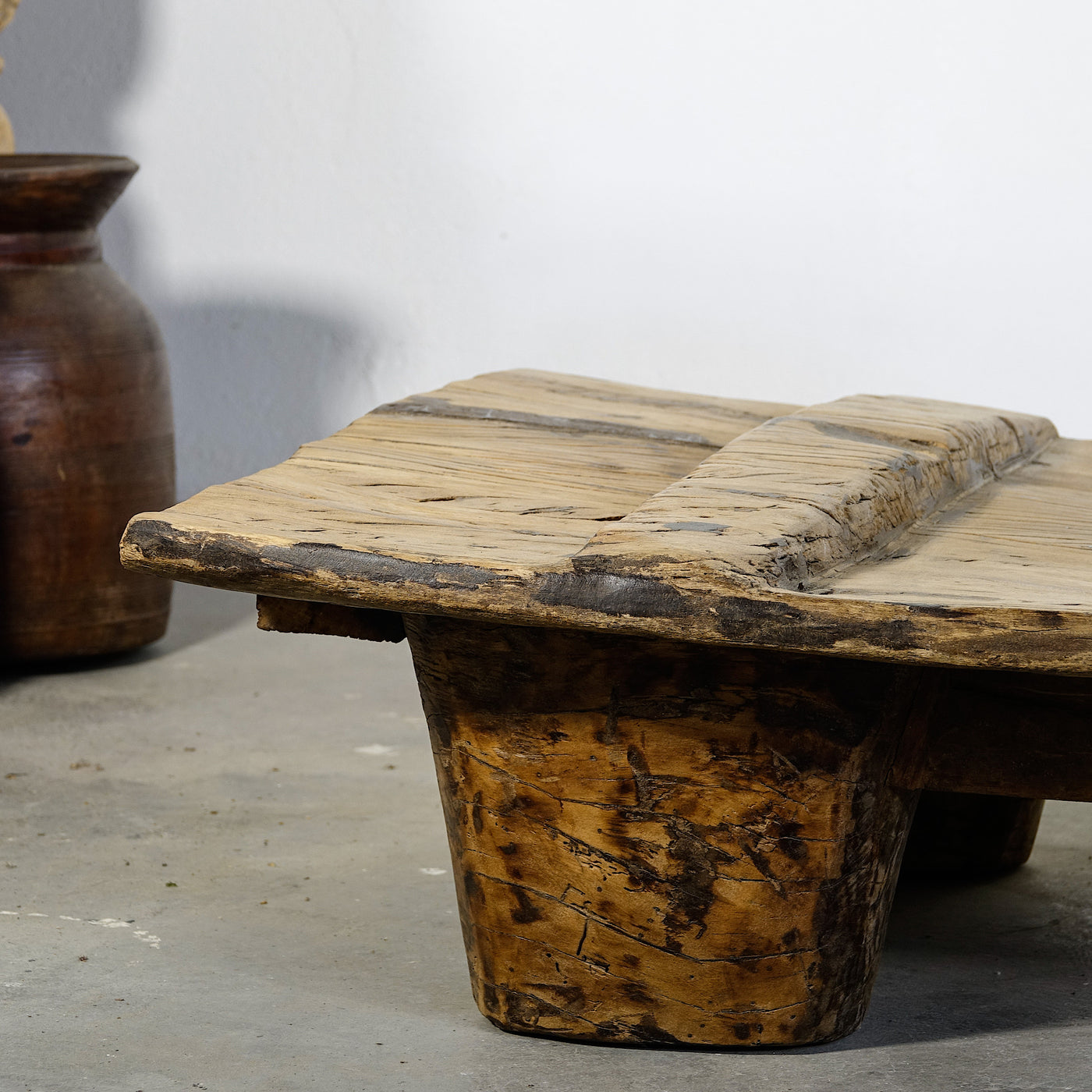 Authentique table Naga ancienne n°7