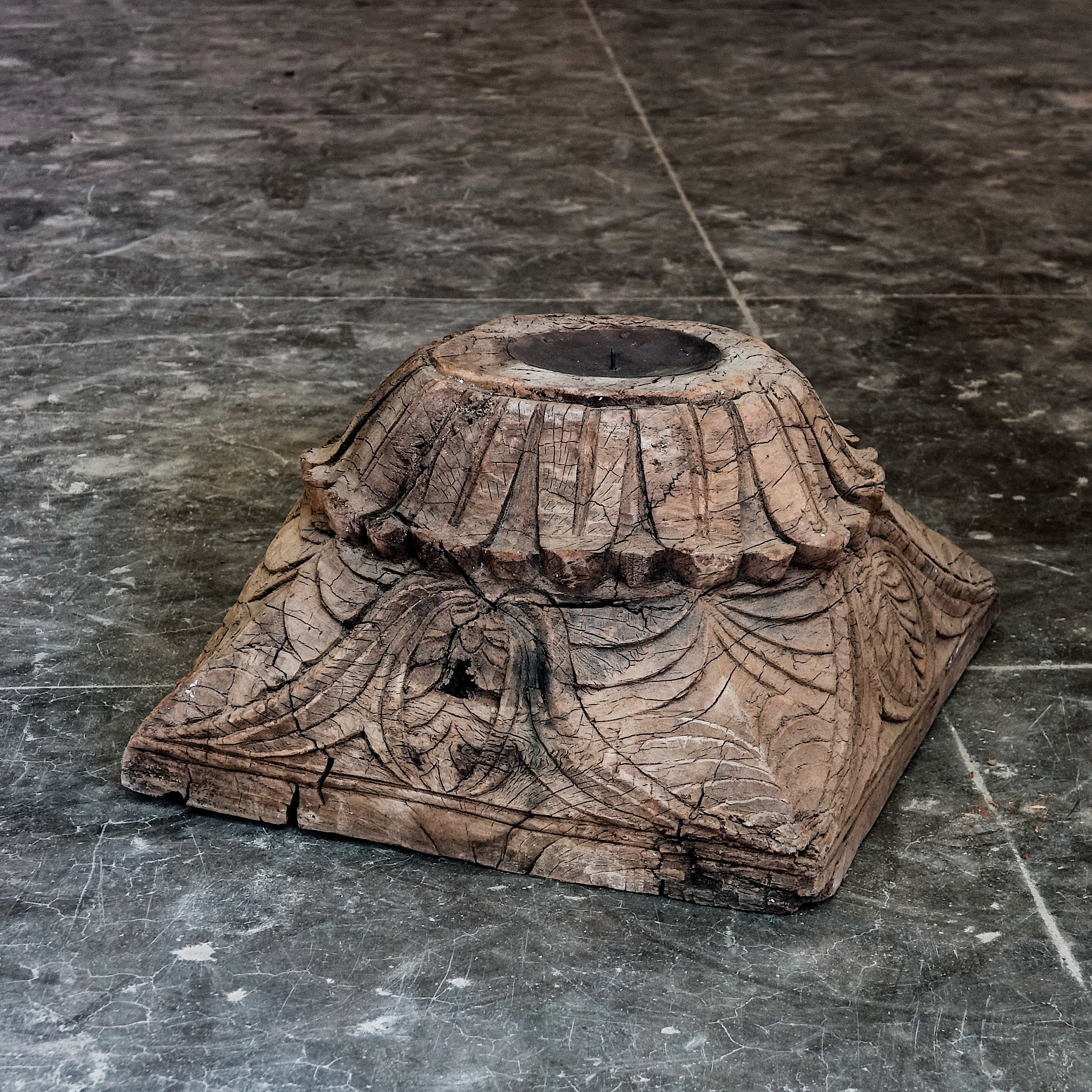 Agni - Bougeoir indien en bois N°5