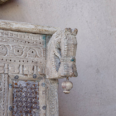 Old Damchiya - Carved Indian furniture n°17