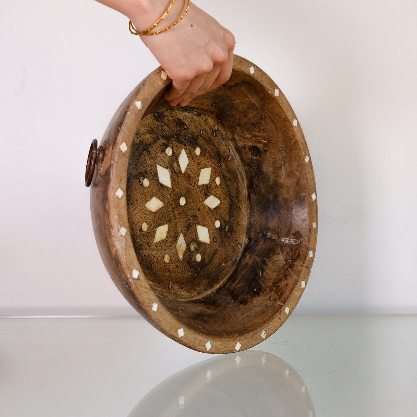 Katora n ° 3 - old wooden basket and bone inlays (wax finish)